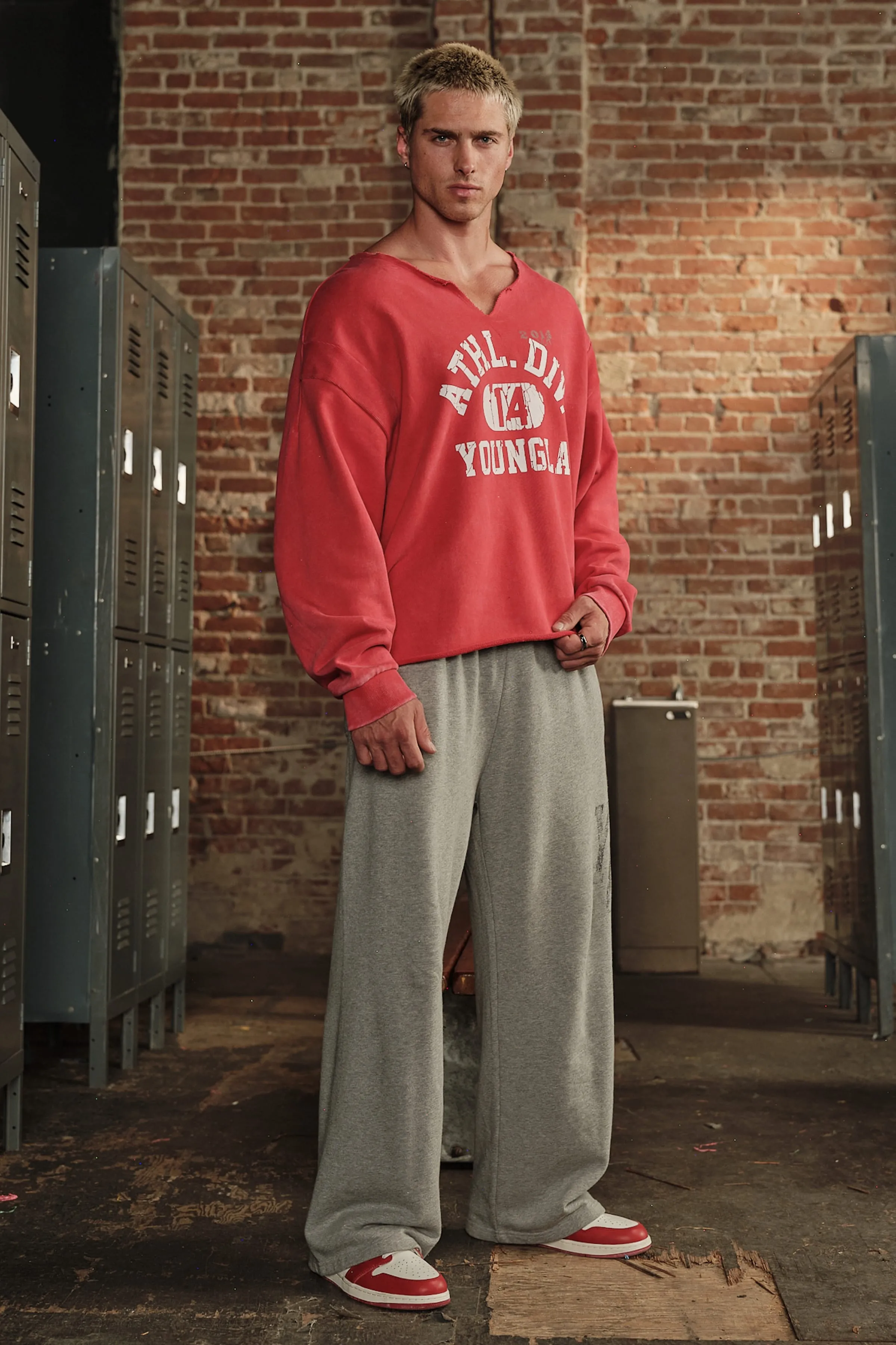 8098 - Golden Era Pump Cover Crewneck sold by YoungLA product image thumbnail 5