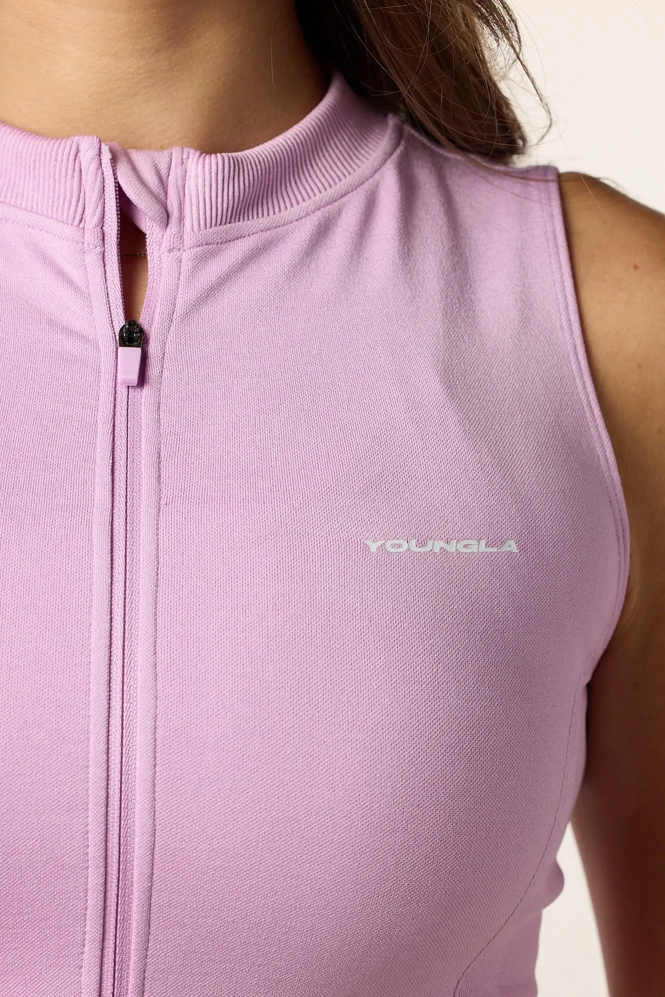 W4342 - Pulse Seamless Zip Tank sold by YoungLA product image thumbnail 5
