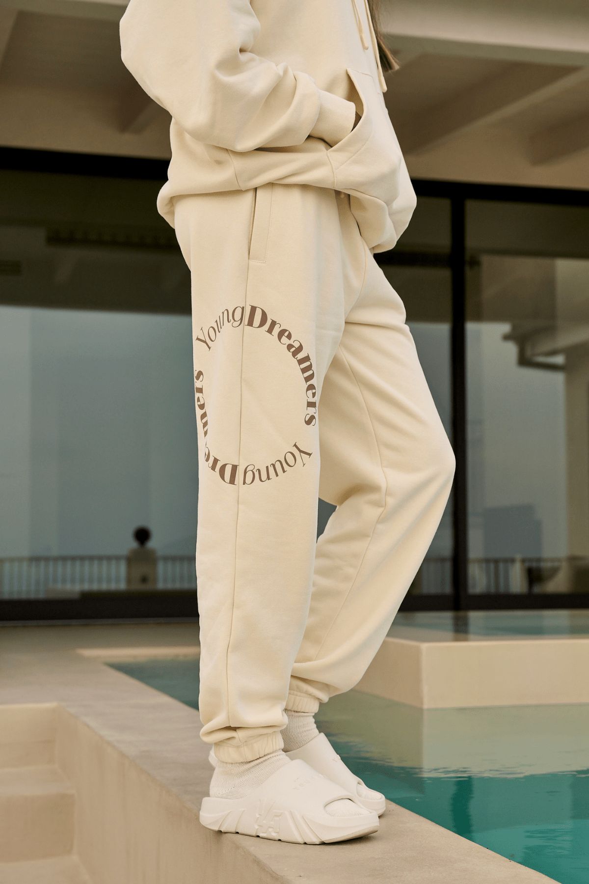 W228 Revolve Joggers Parallel