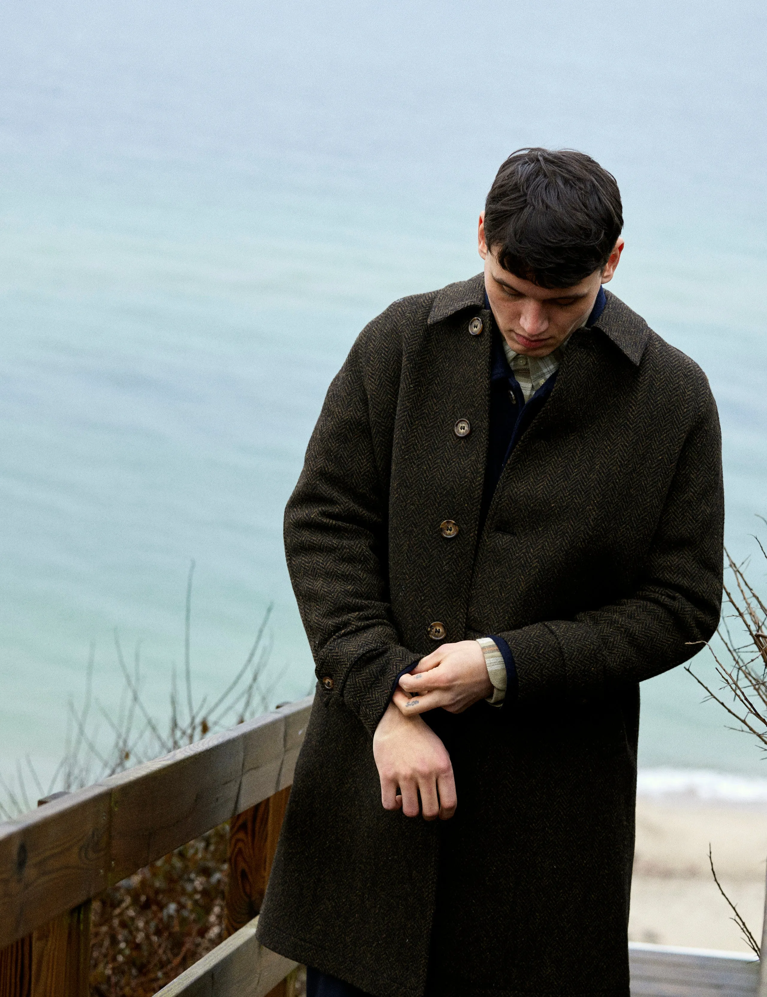 SHELTER WOOL LONG COAT - BLACK/ARMY sold by Foret product image thumbnail 2