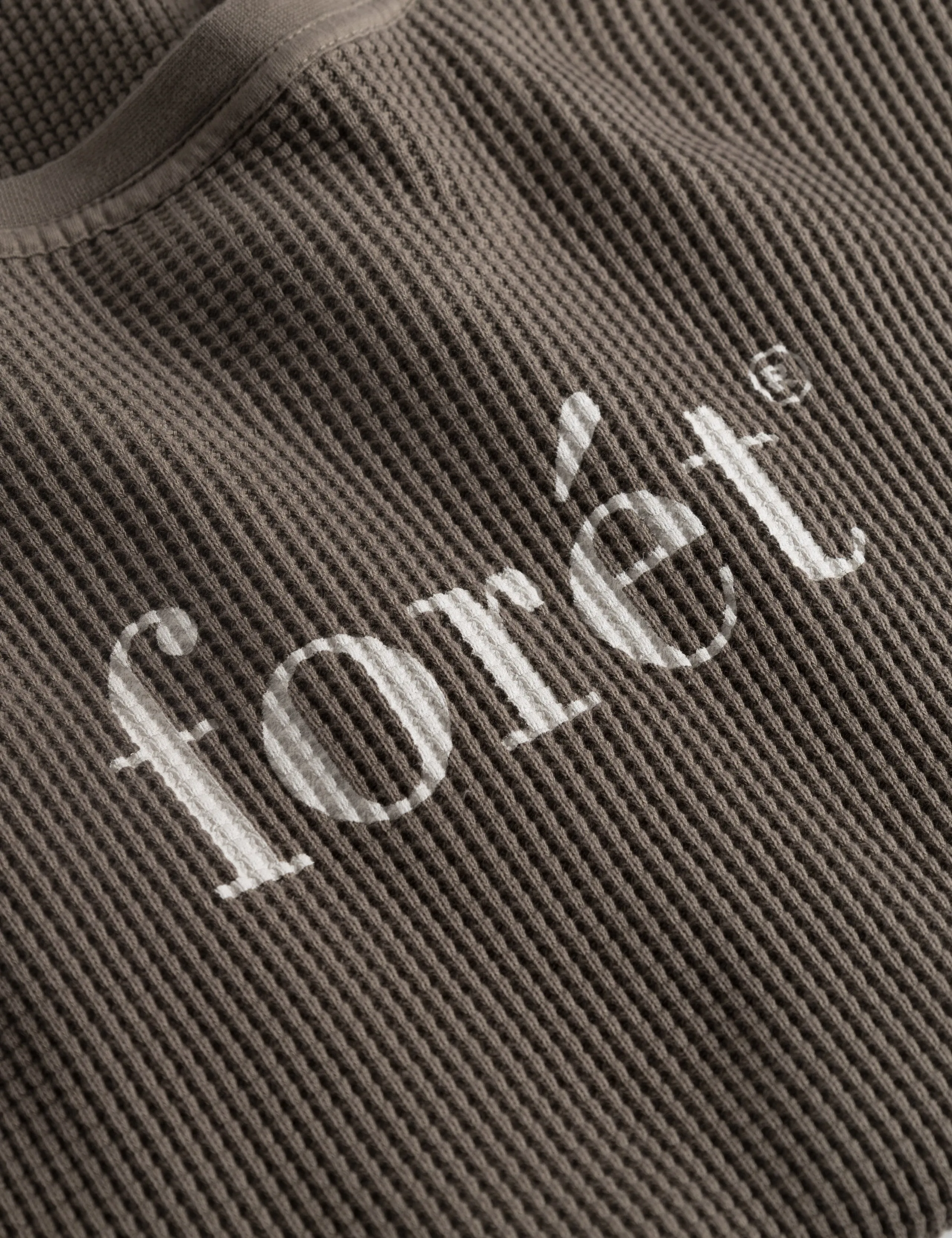 STILL WAFFLE LONGSLEEVE - COLD BROWN sold by Foret product image thumbnail 3