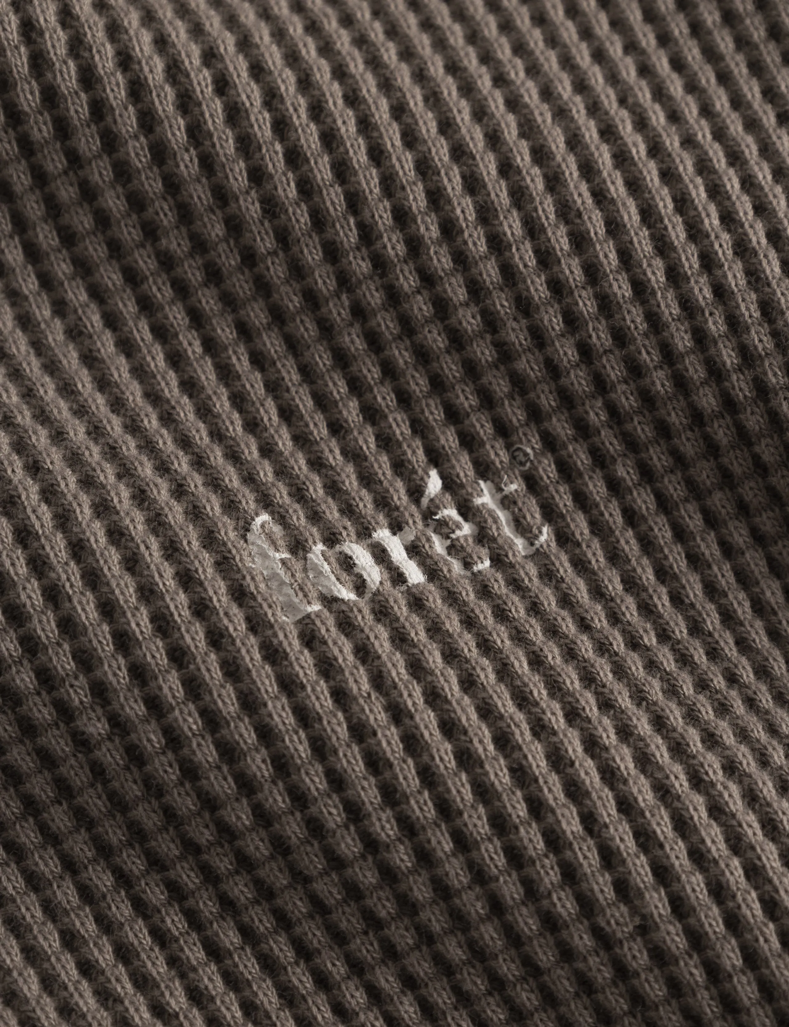 STILL WAFFLE LONGSLEEVE - COLD BROWN sold by Foret product image thumbnail 4