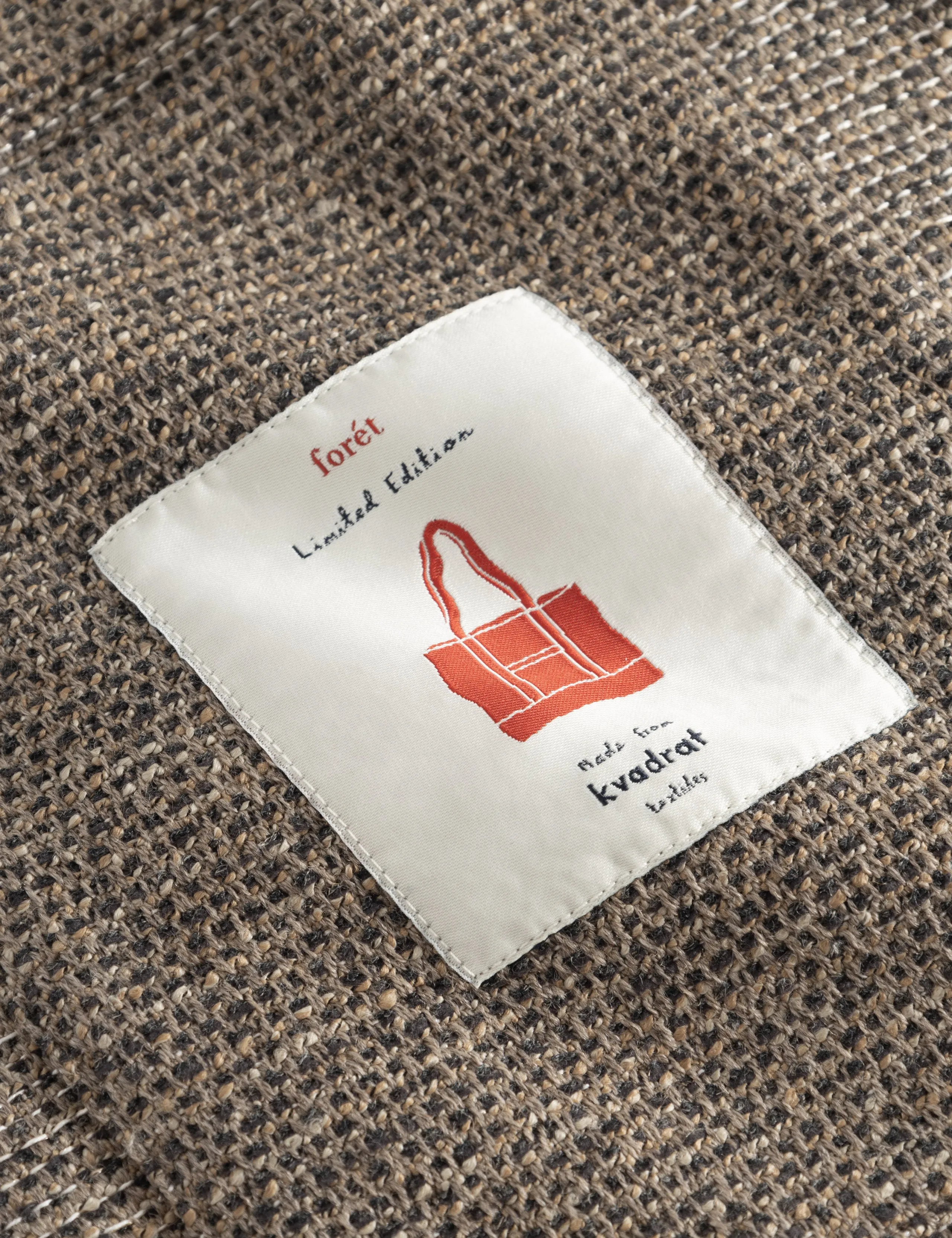 FORÉT TOTE BAG - BEIGE/BLACK sold by Foret product image thumbnail 5