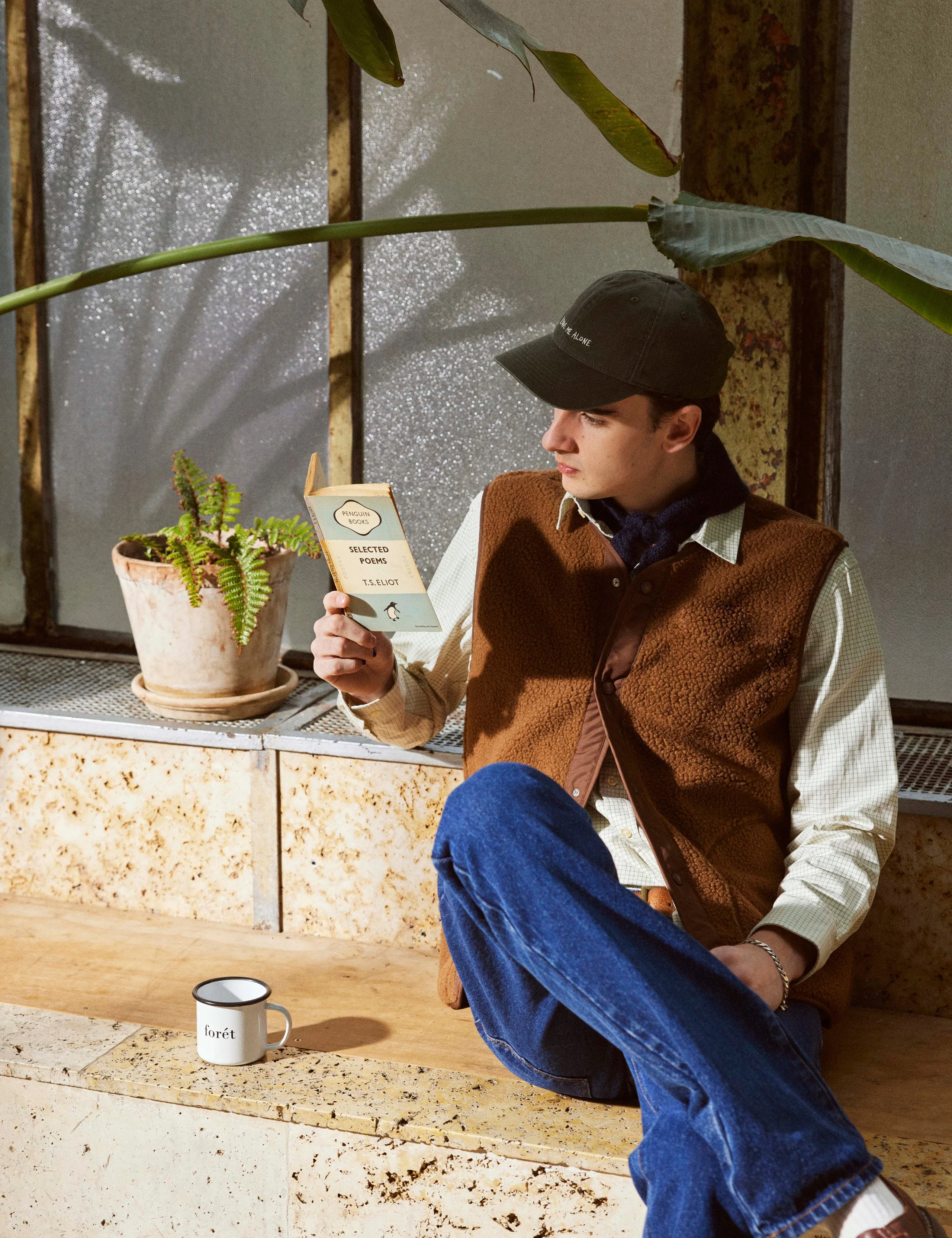 AURA SHERPA FLEECE VEST - BROWN sold by Foret product image thumbnail 2