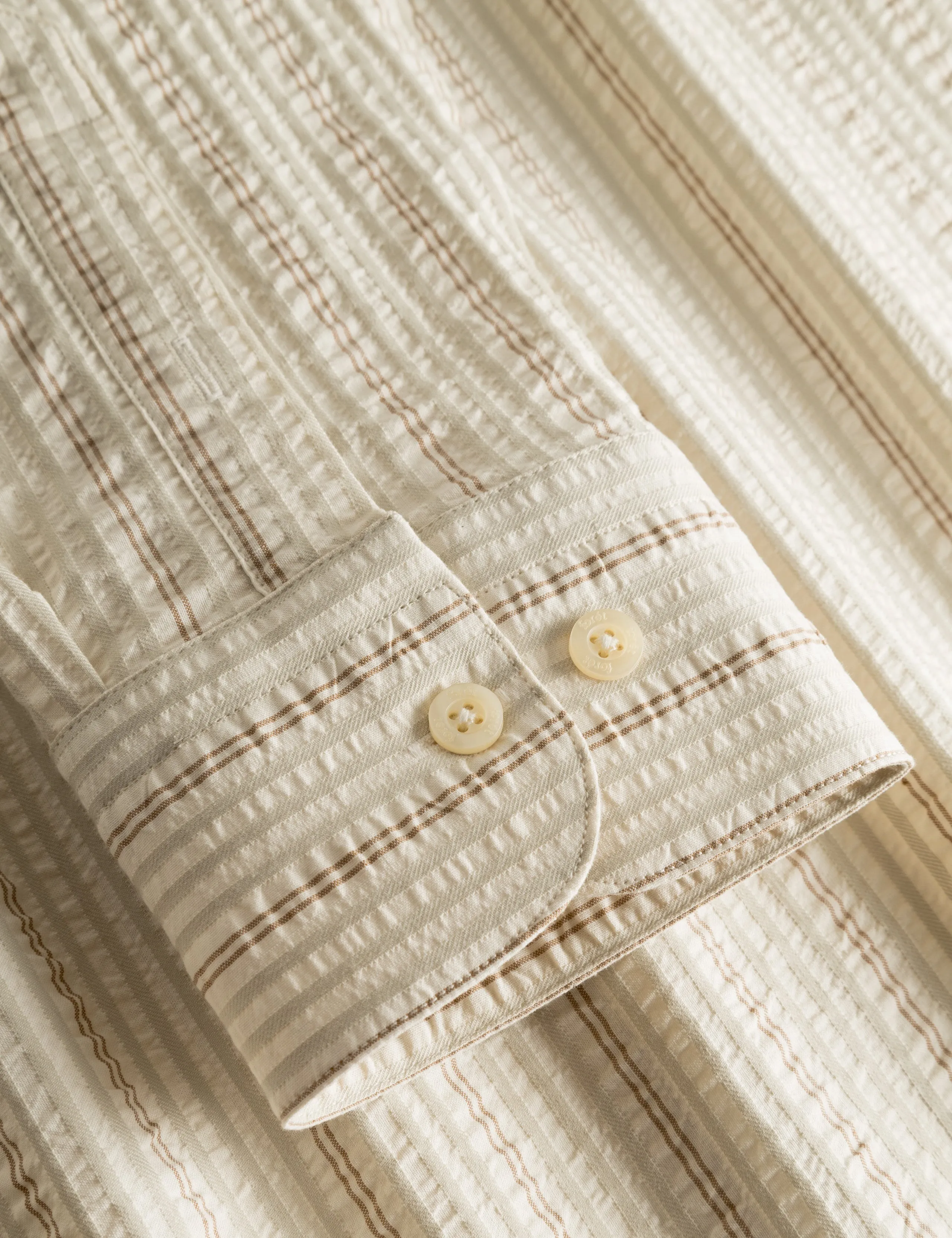 CREST DOVE SHIRT - RUBBER STRIPE sold by Foret product image thumbnail 5