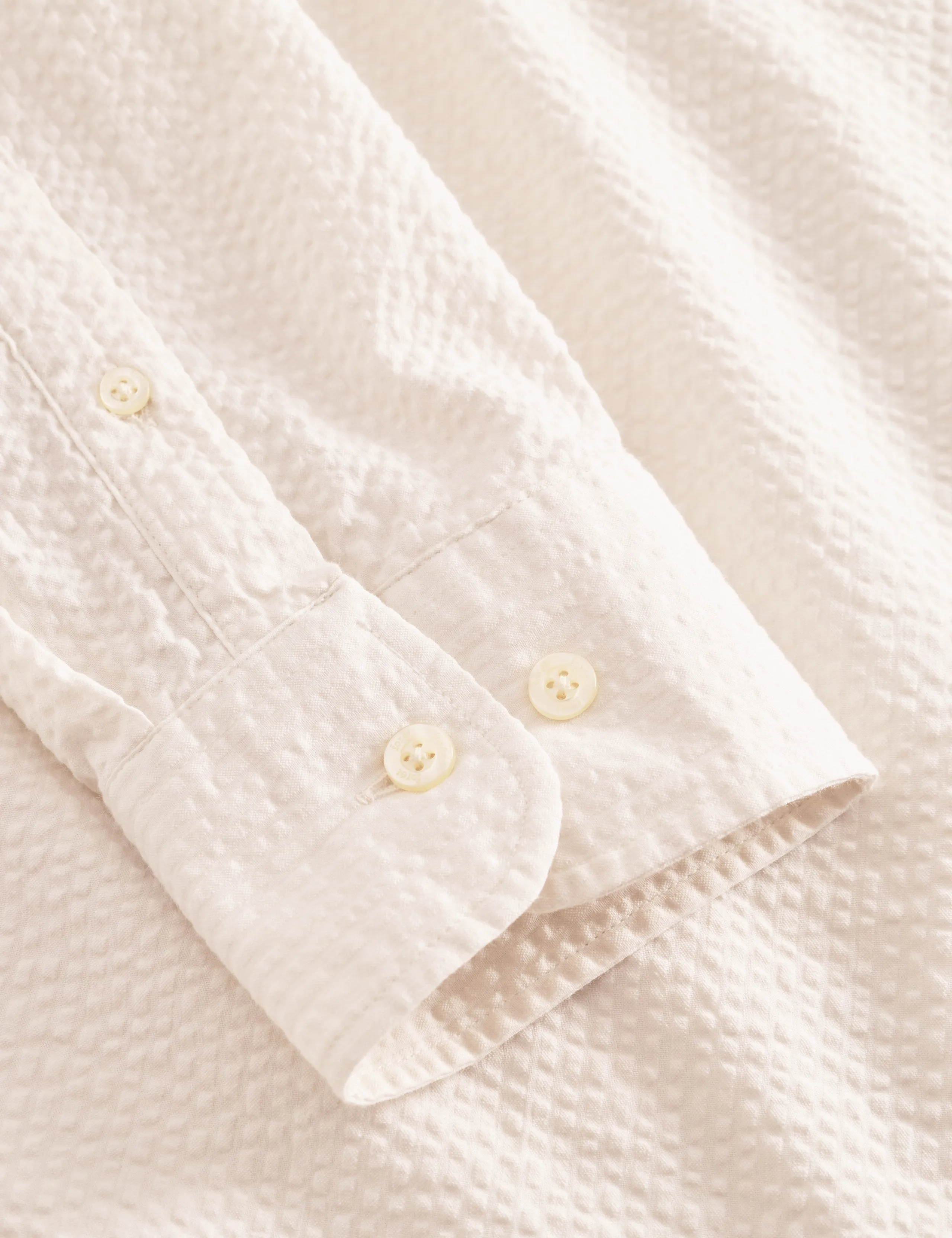 HORNET SEERSUCKER SHIRT - CLOUD sold by Foret product image thumbnail 5