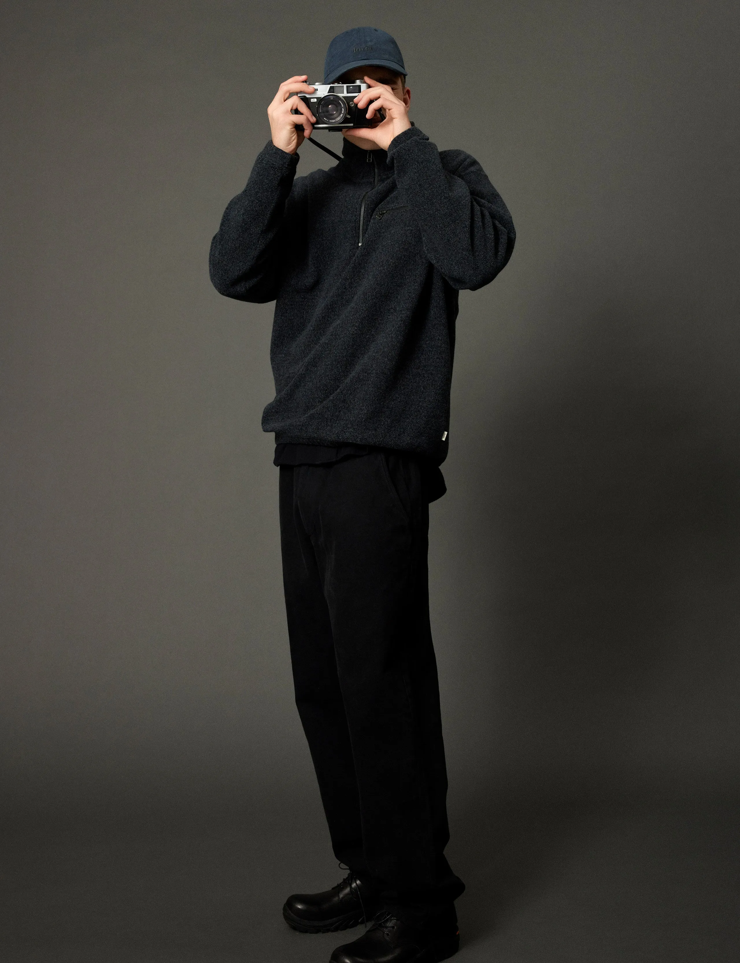 ELM HALF ZIP SWEATSHIRT - DARK GREY MELANGÉ sold by Foret product image thumbnail 4