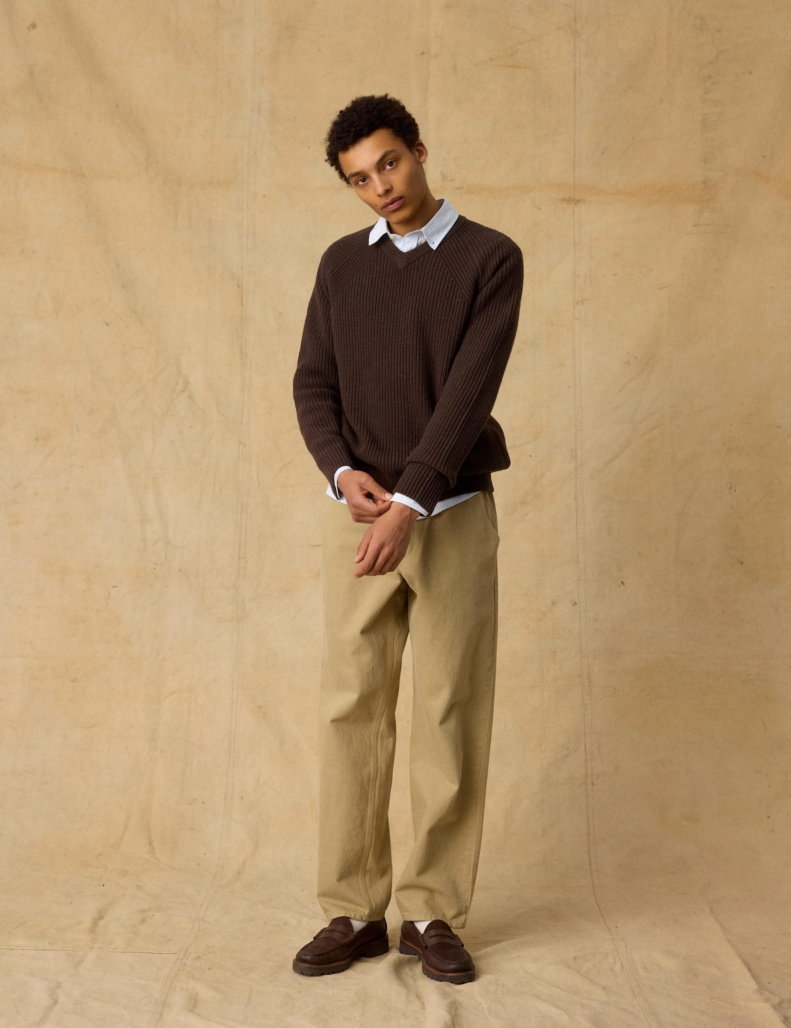 DELTA WOOL V-NECK KNIT - DARK BROWN sold by Foret product image thumbnail 2