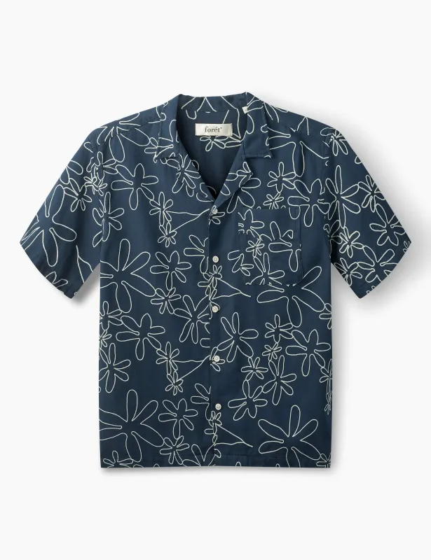 PEER EMBROIDERY REGULAR FIT SS SHIRT - NAVY sold by Foret