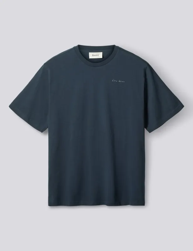 SLOW DOWN T-SHIRT - NAVY made by Foret