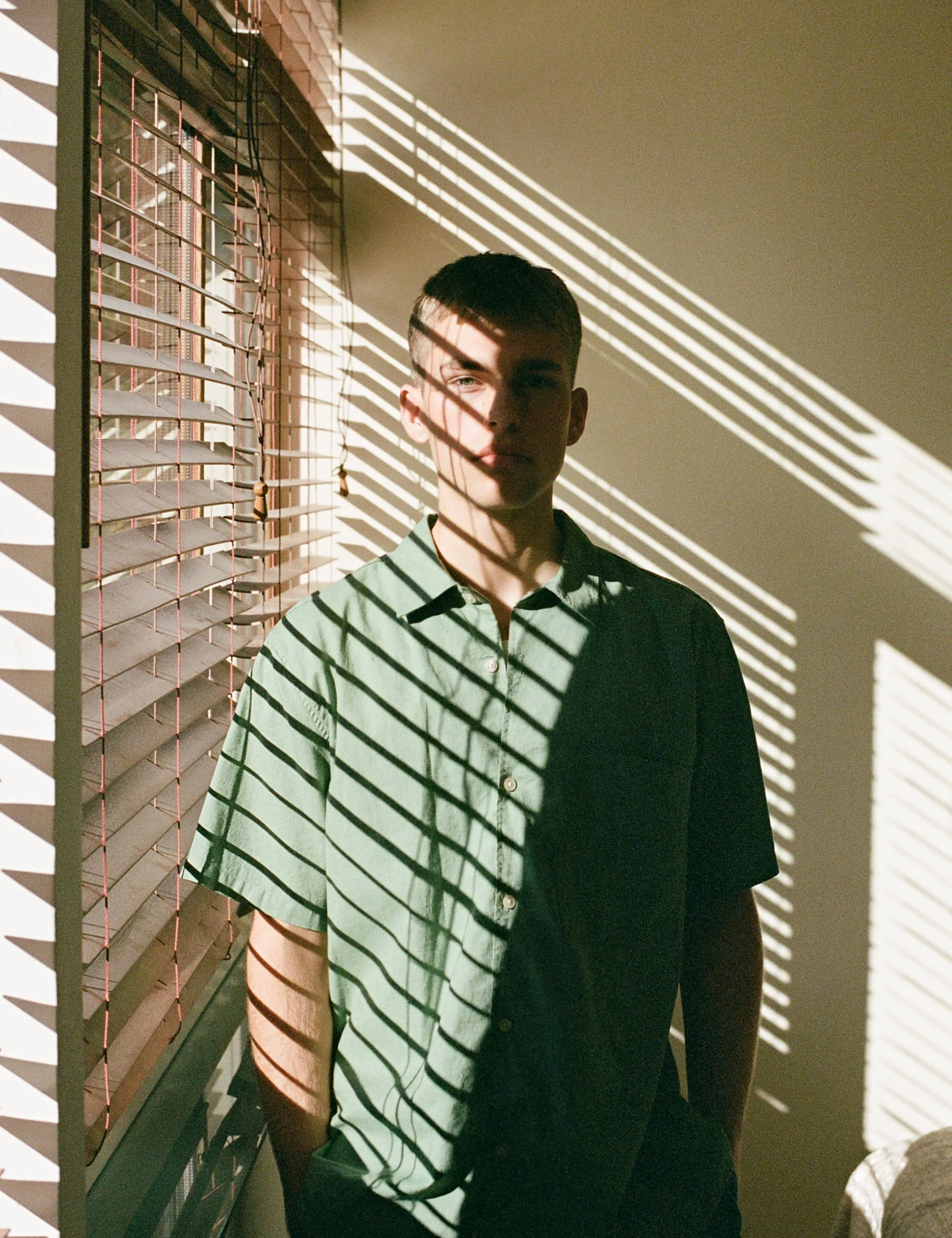 SALT SS COTTON LINEN SHIRT - OXIDE GREEN sold by Foret product image thumbnail 2