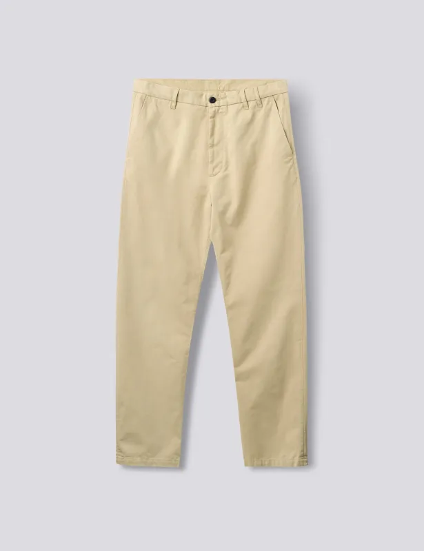 FLAG RELAXED FIT CHINOS - UNIFORM KHAKI made by Foret