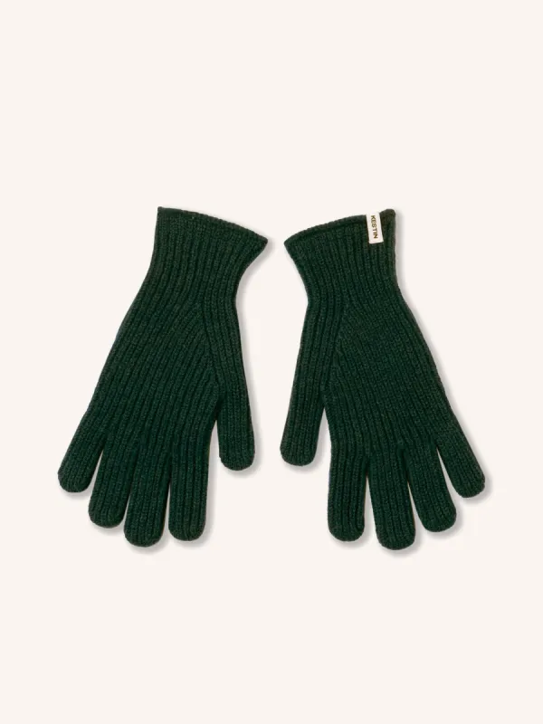 Braemar Gloves in Pine Lambswool sold by Kestin