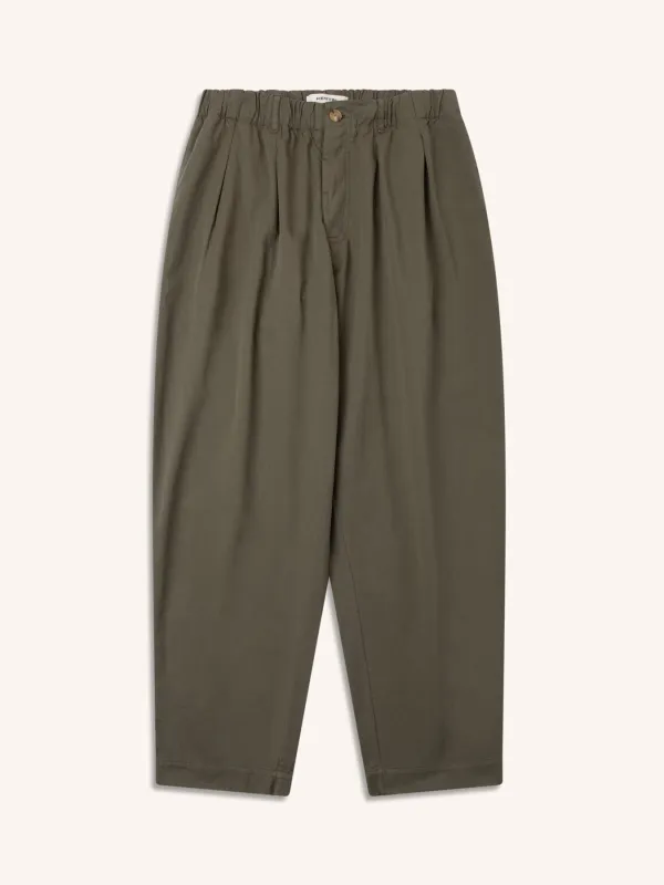 Clyde Pant in Dark Olive Cotton Twill sold by Kestin