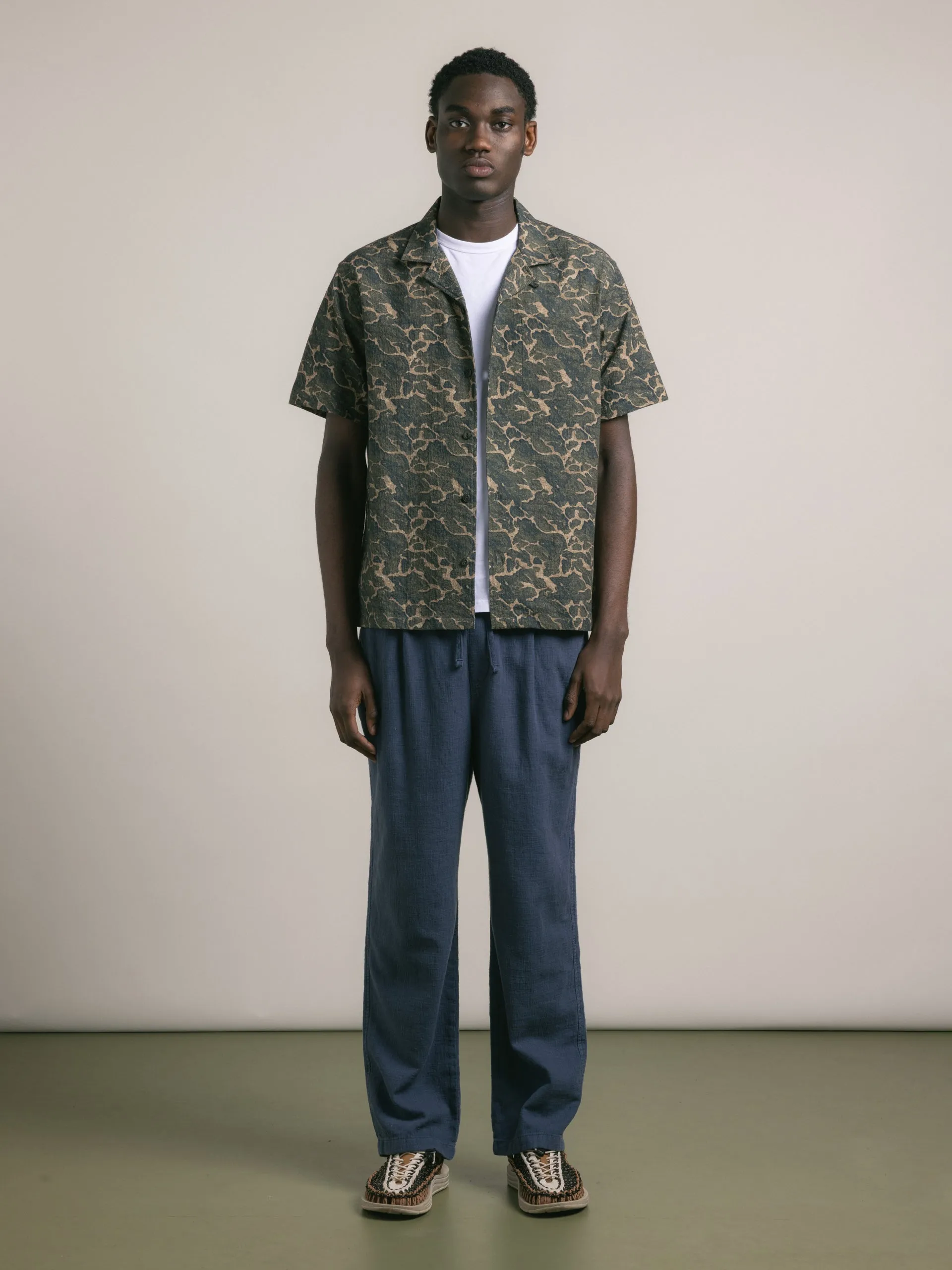Cramond Shirt in Olive Landscape Print Cotton sold by Kestin product image thumbnail 5