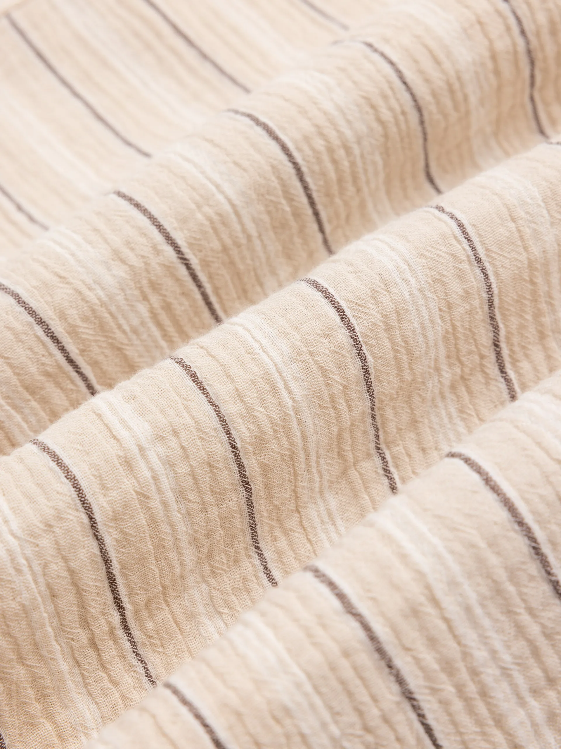 Tain Shirt in Stone Double Weave Seersucker sold by Kestin product image thumbnail 5