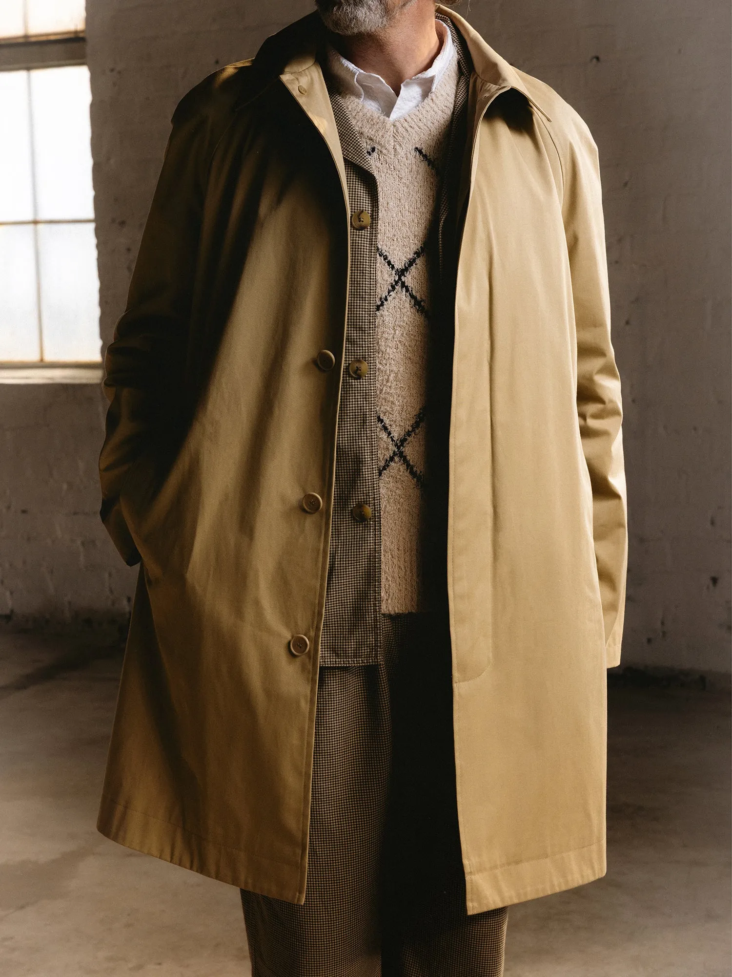 Morningside Mac in Sand Water-repellent Cotton Twill sold by Kestin product image thumbnail 4