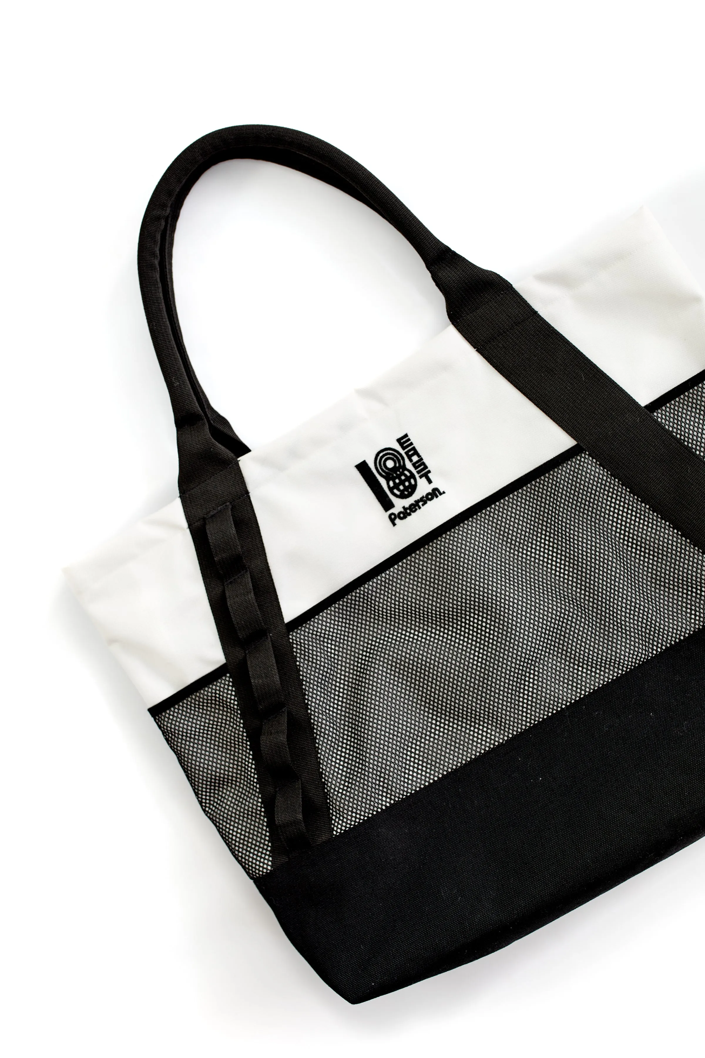 ANTHONY CARRYALL TOTE - WHITE / BLACK 1000D WATER-REPELLENT BALLISTIC NYLON sold by 18 East product image thumbnail 5