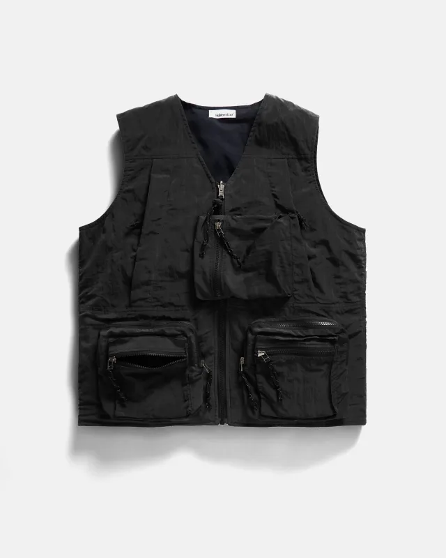 KEARSE REVERSIBLE UTILITY VEST - BLACK WAXED NYLON / MIDNIGHT COTTON/NYLON RIPSTOP sold by 18 East