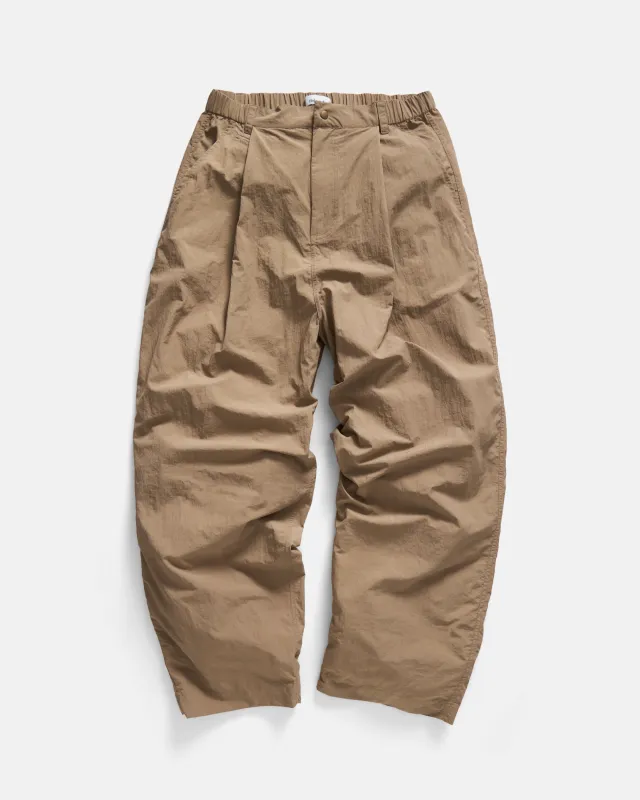 KELL PLEATED BIG PANT - WALNUT FEATHERWEIGHT MICRO RIPSTOP NYLON made by 18 East