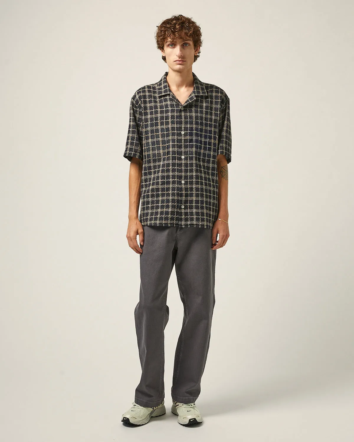Wavy Linen SS - Black sold by Corridor product image thumbnail 2