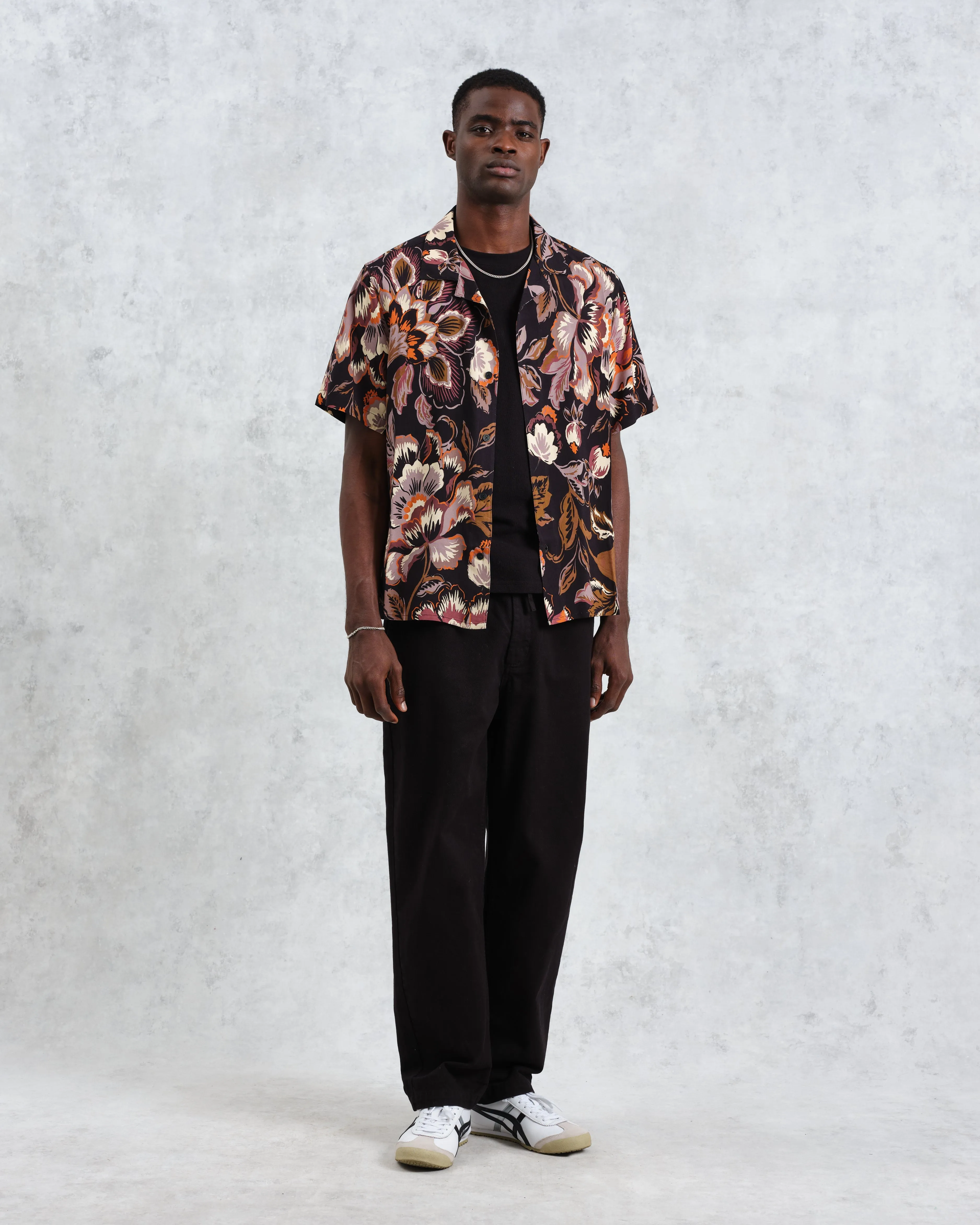 Didcot - Black Winter Botanical Print Short Sleeve Shirt sold by Wax London product image thumbnail 4