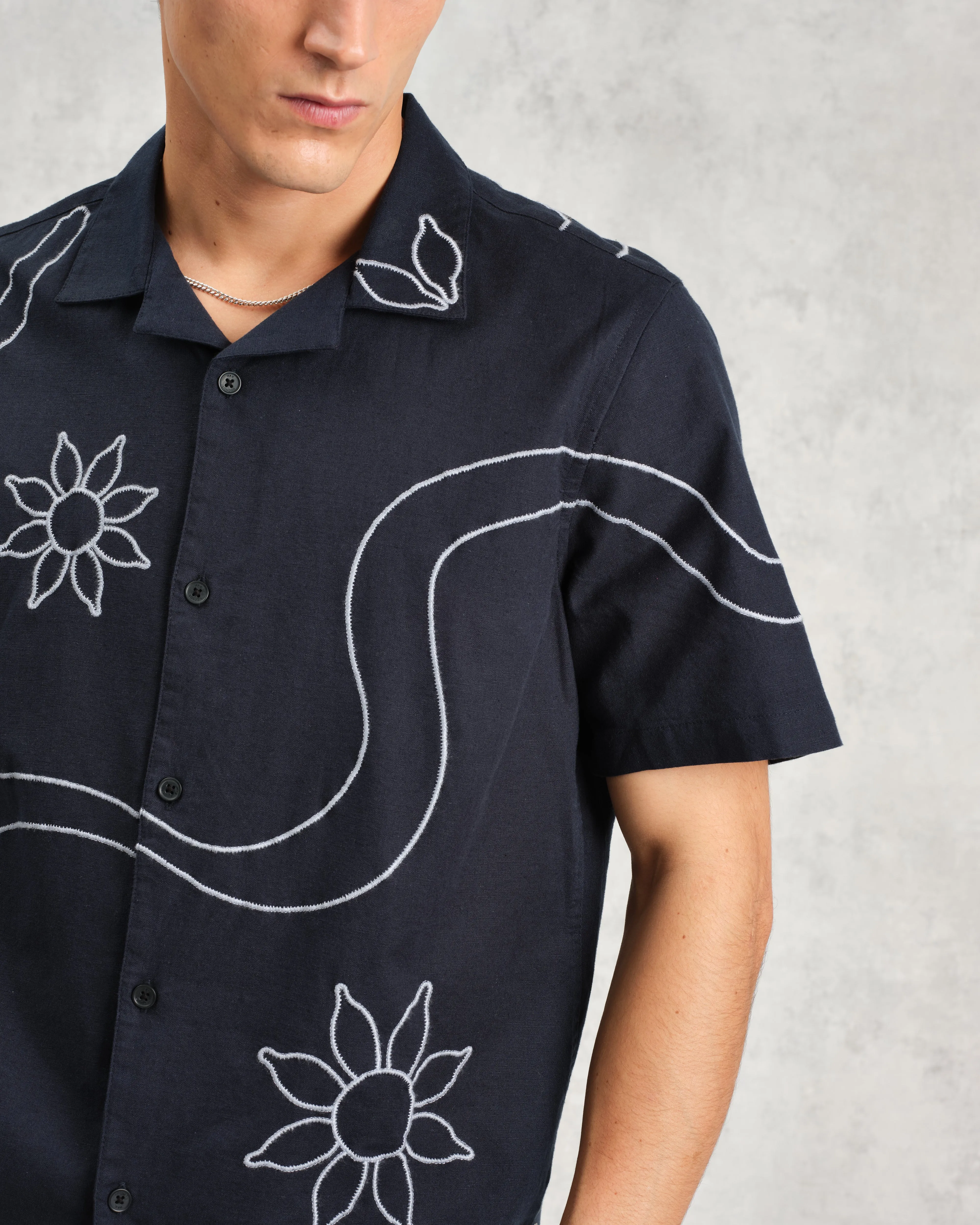 Didcot - Navy Bold Floral Embroidered Short-Sleeve Shirt sold by Wax London product image thumbnail 3