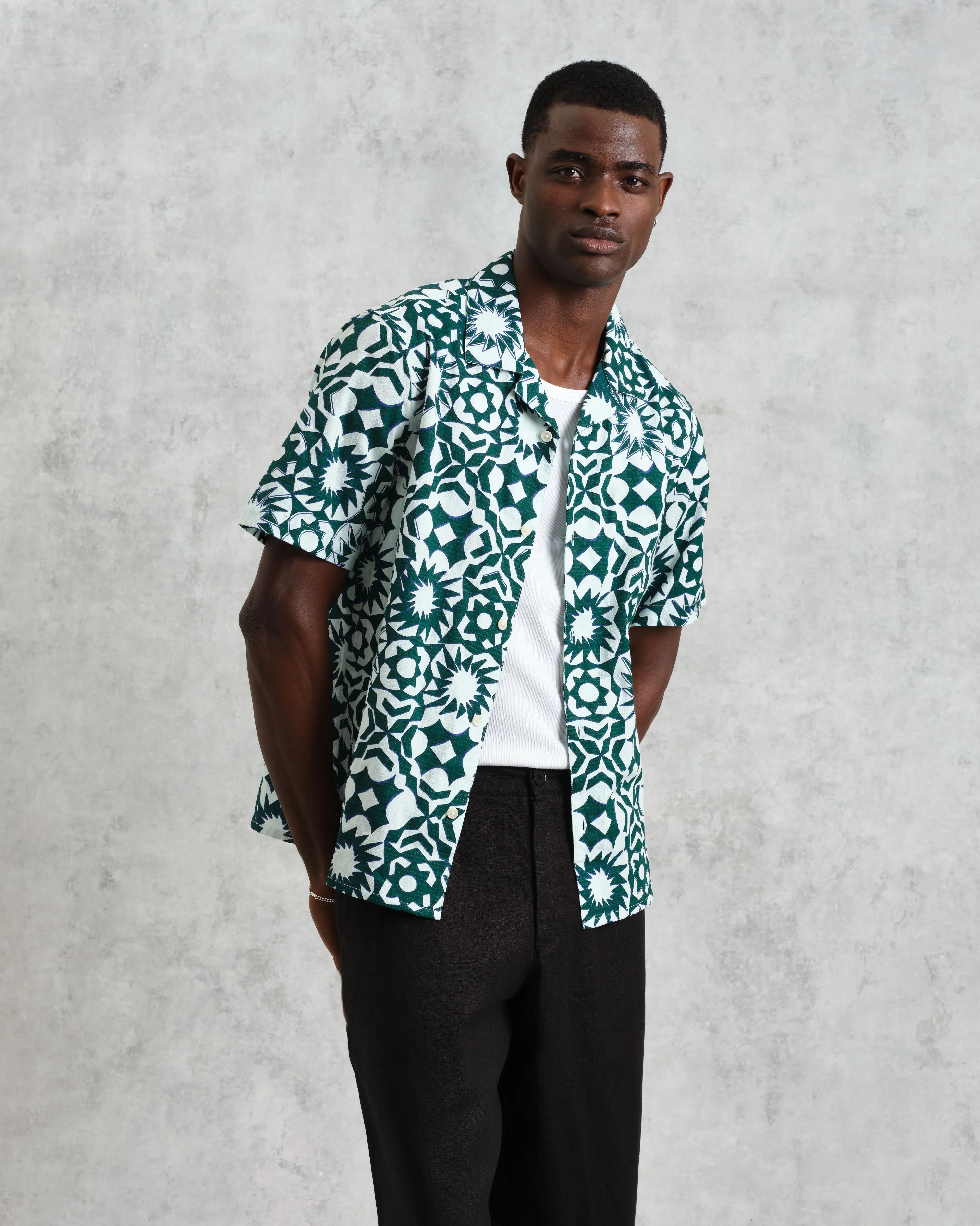 Didcot - Green And White Geometric Cotton Short-Sleeve Shirt sold by Wax London product image thumbnail 2
