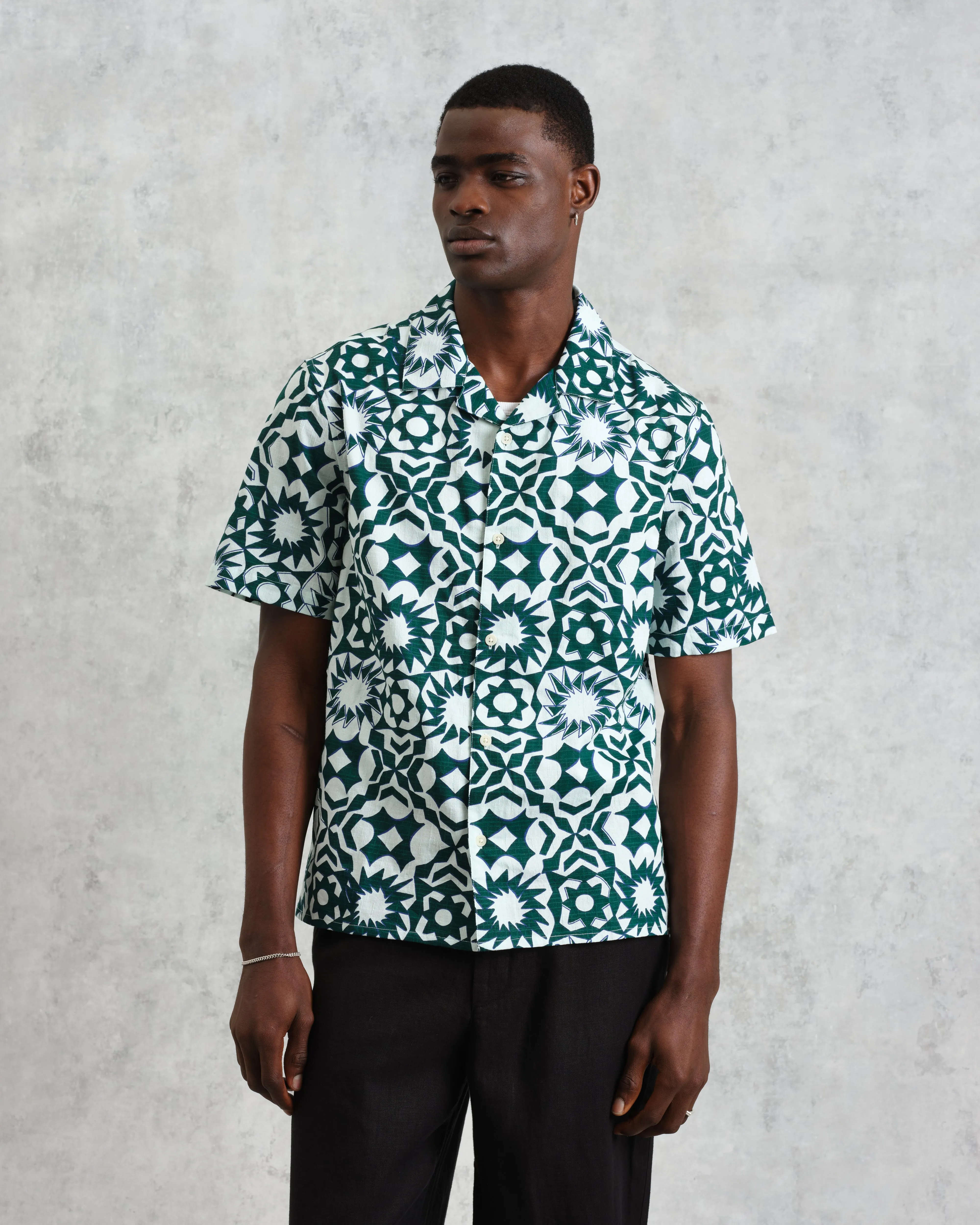 Didcot - Green And White Geometric Cotton Short-Sleeve Shirt sold by Wax London product image thumbnail 3