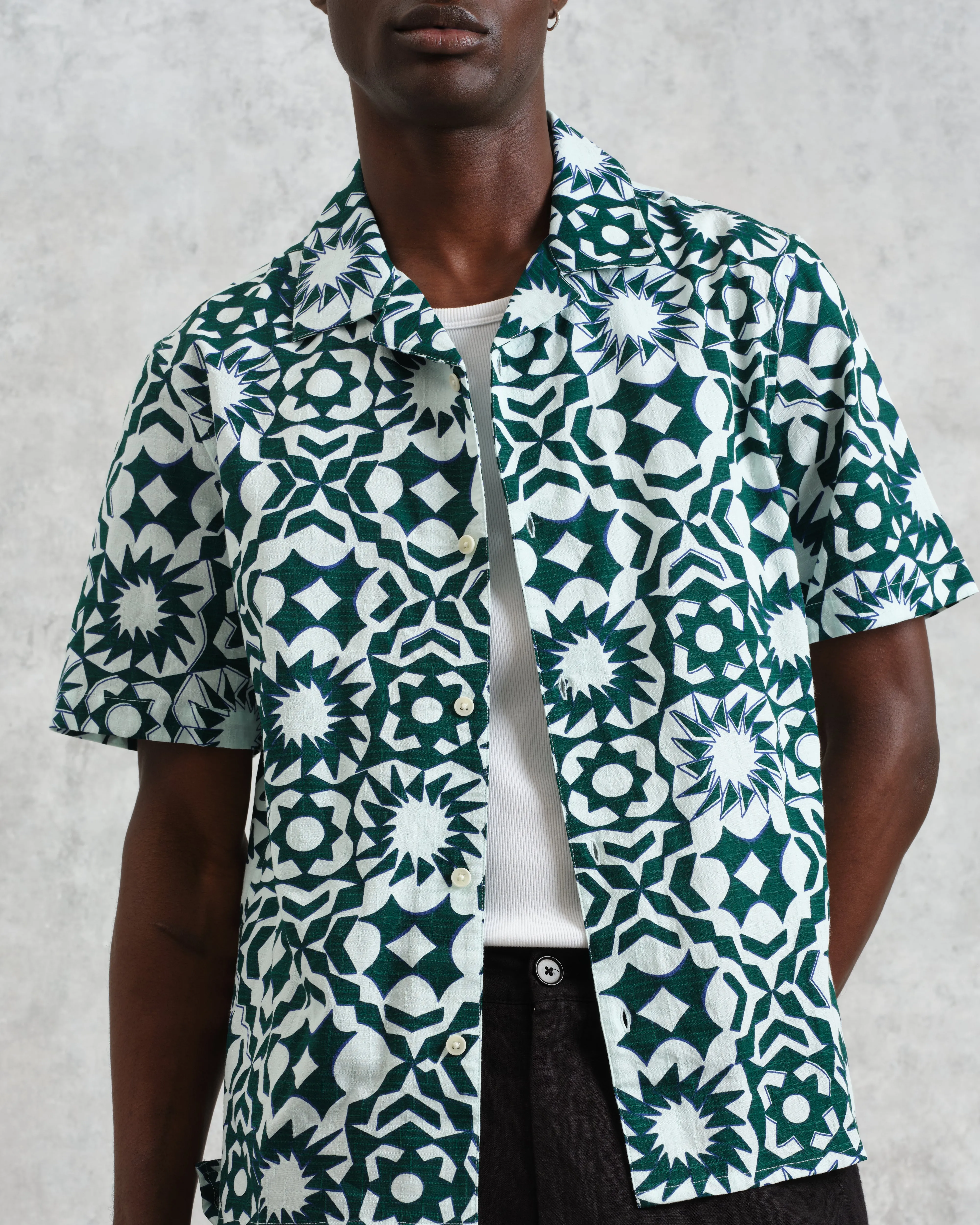 Didcot - Green And White Geometric Cotton Short-Sleeve Shirt sold by Wax London product image thumbnail 4
