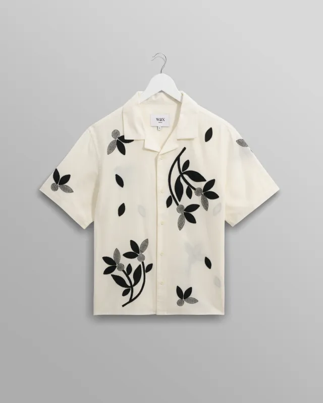 Didcot - Ecru And Black Bloom Applique Short-Sleeve Shirt sold by Wax London