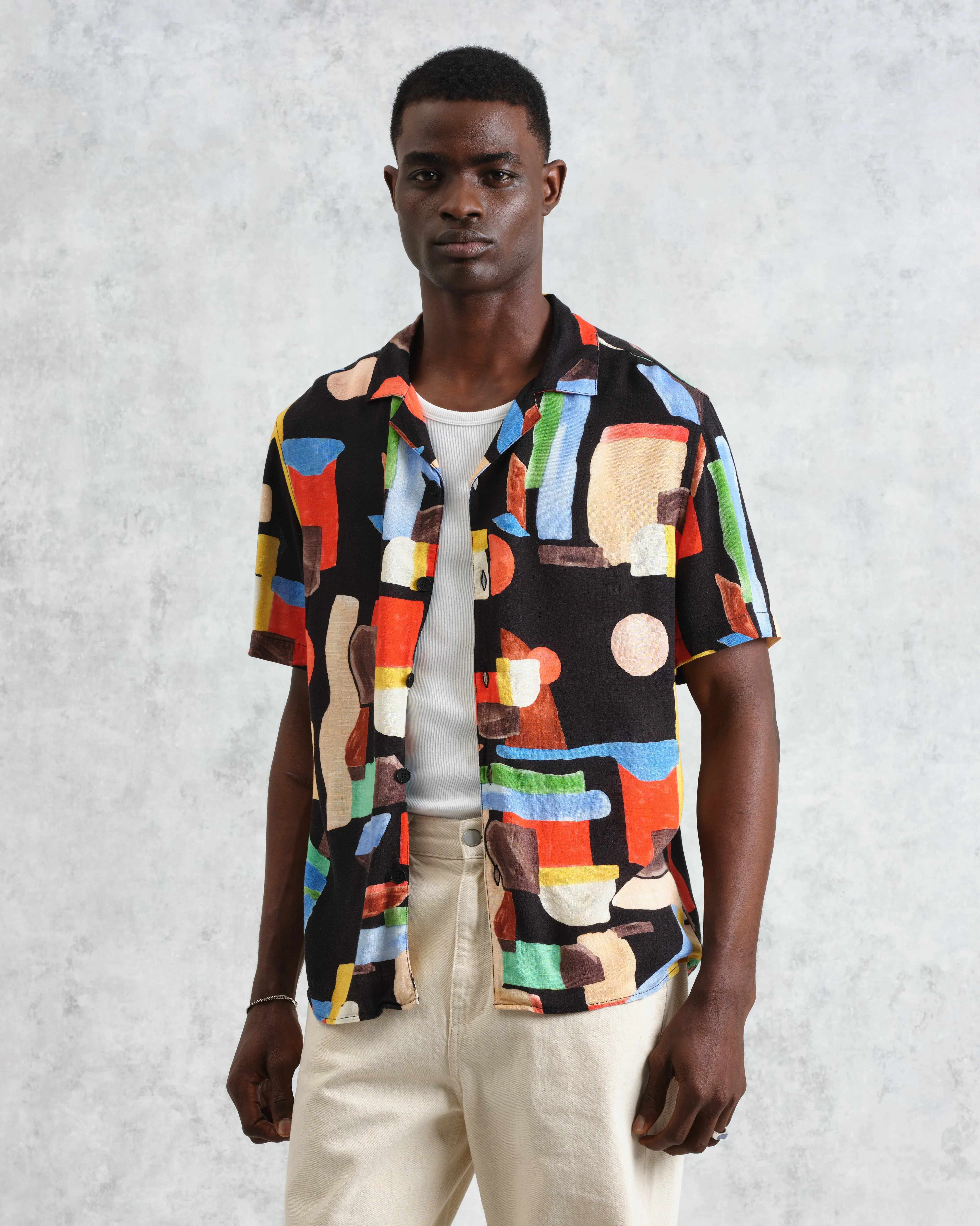 Didcot - Black And Multicolour Pablo Short-Sleeve Shirt sold by Wax London product image thumbnail 2