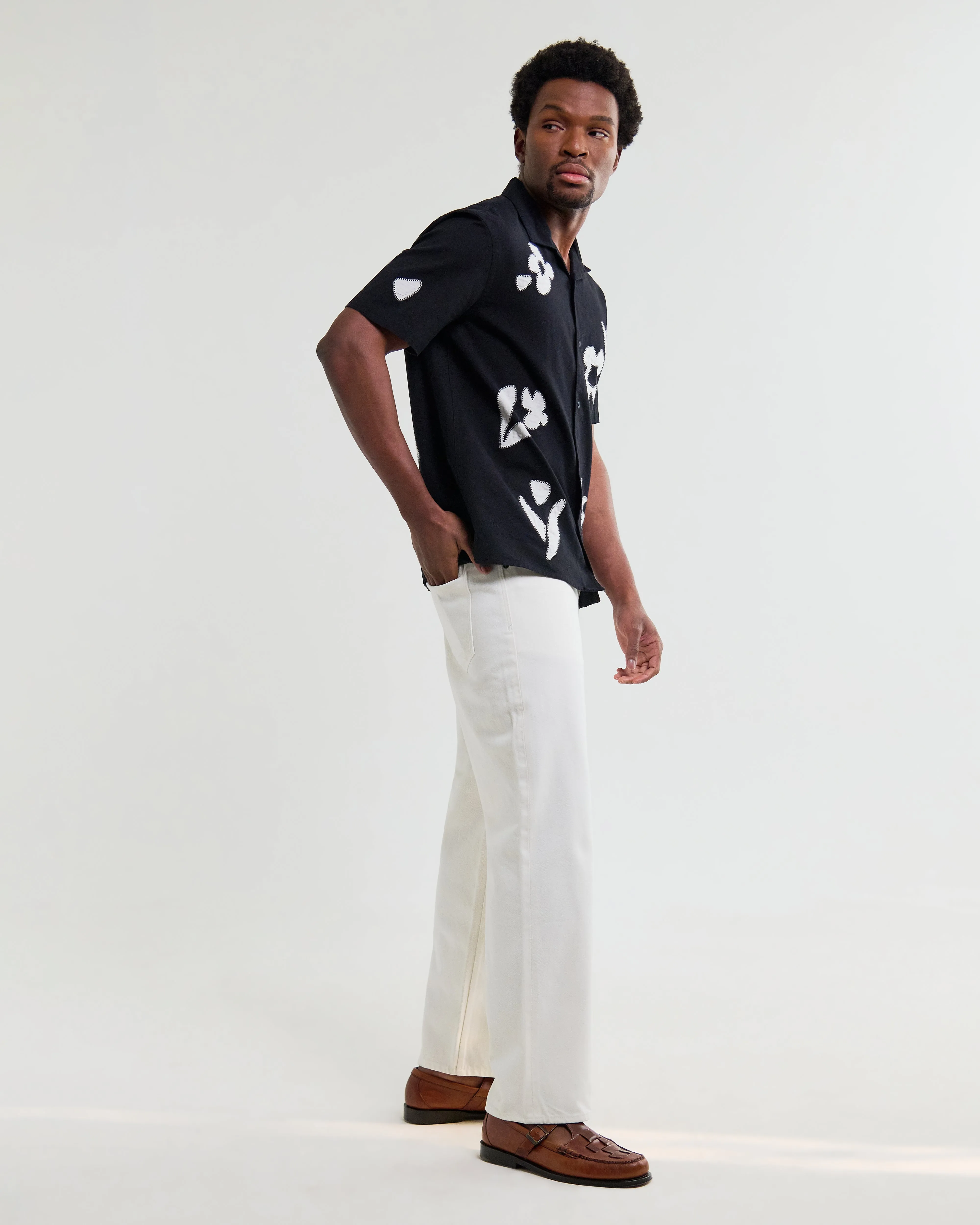 Didcot - Black And Beige Abstract Applique Short-Sleeve Shirt sold by Wax London product image thumbnail 5