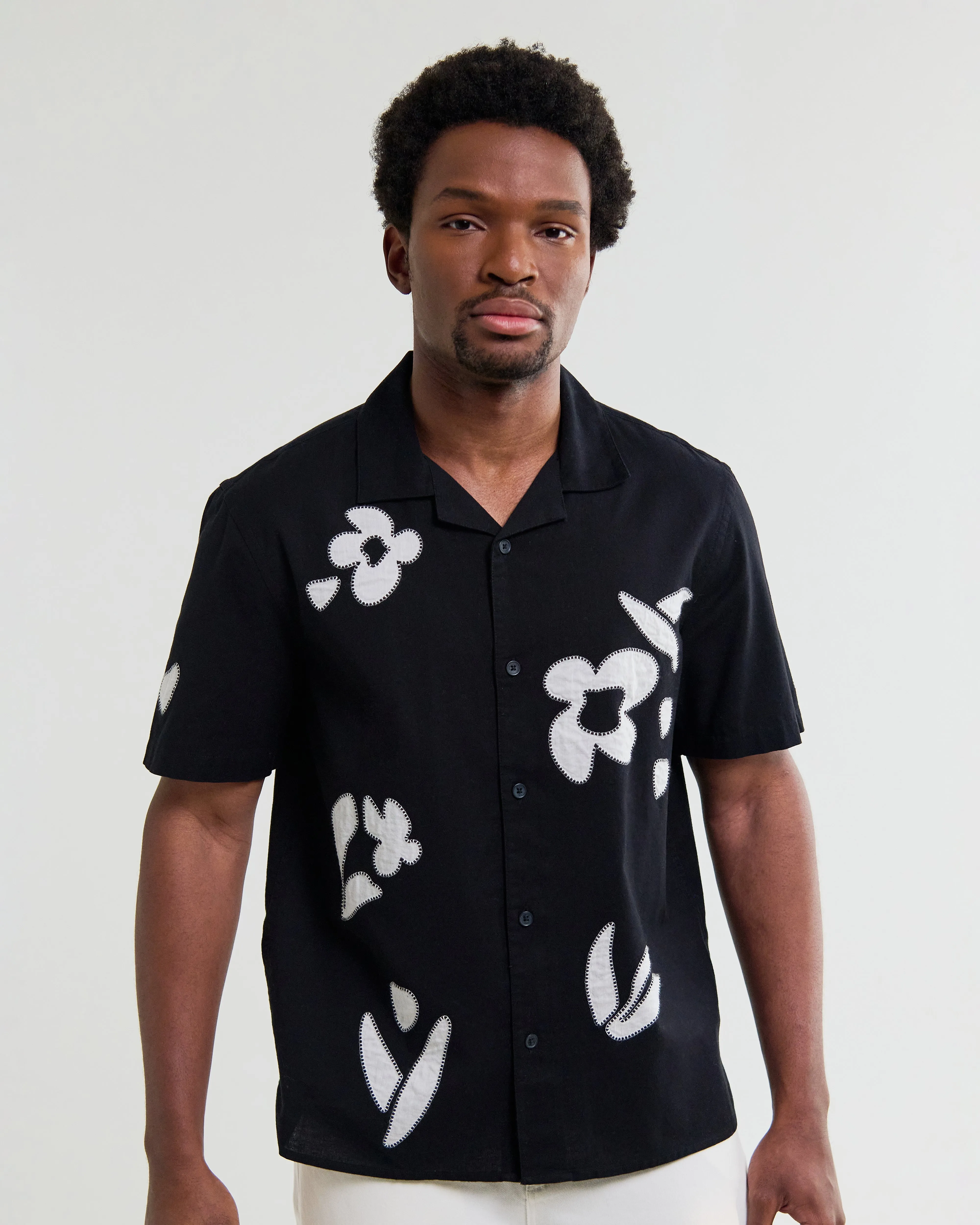 Didcot - Black And Beige Abstract Applique Short-Sleeve Shirt sold by Wax London product image thumbnail 2