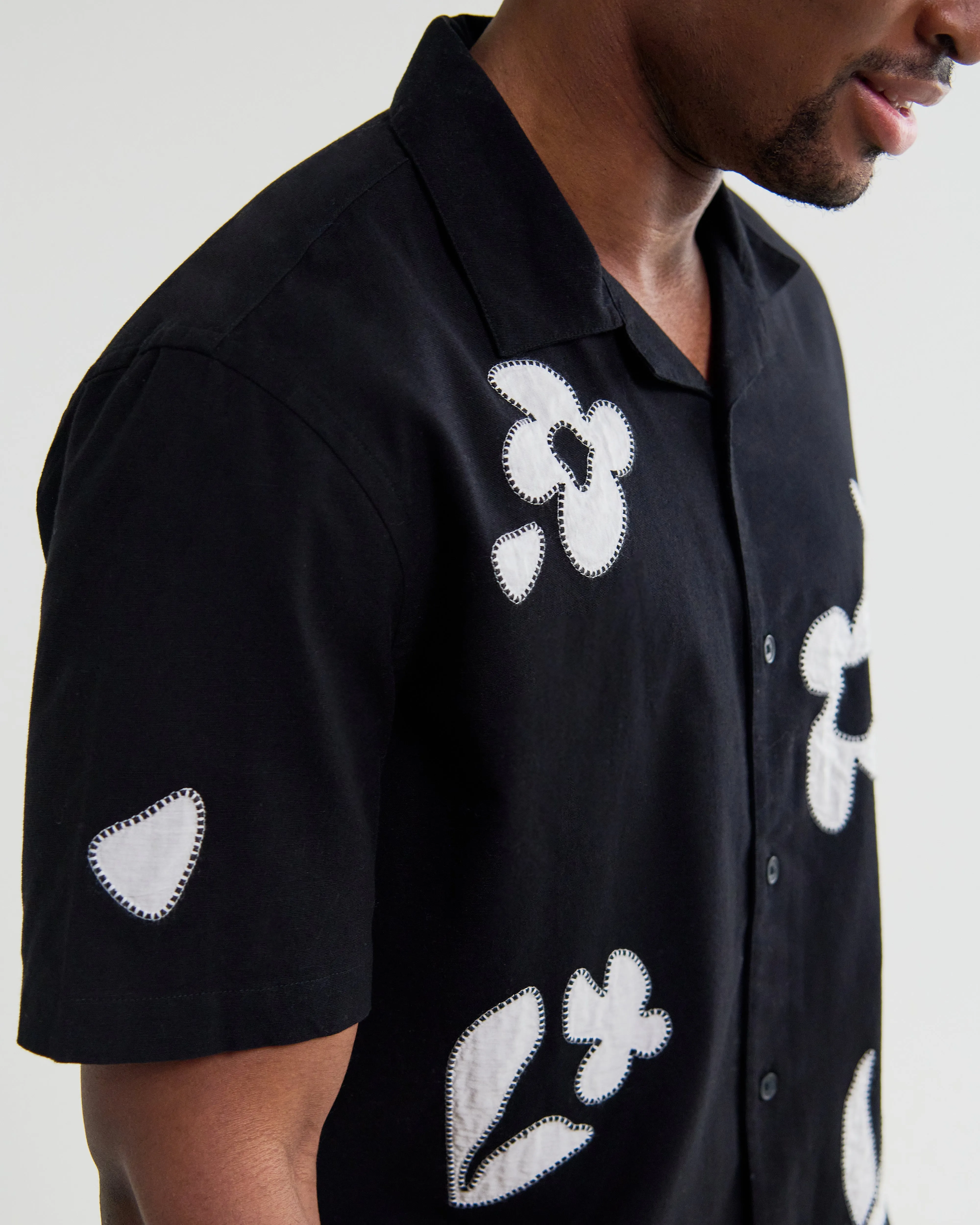 Didcot - Black And Beige Abstract Applique Short-Sleeve Shirt sold by Wax London product image thumbnail 3