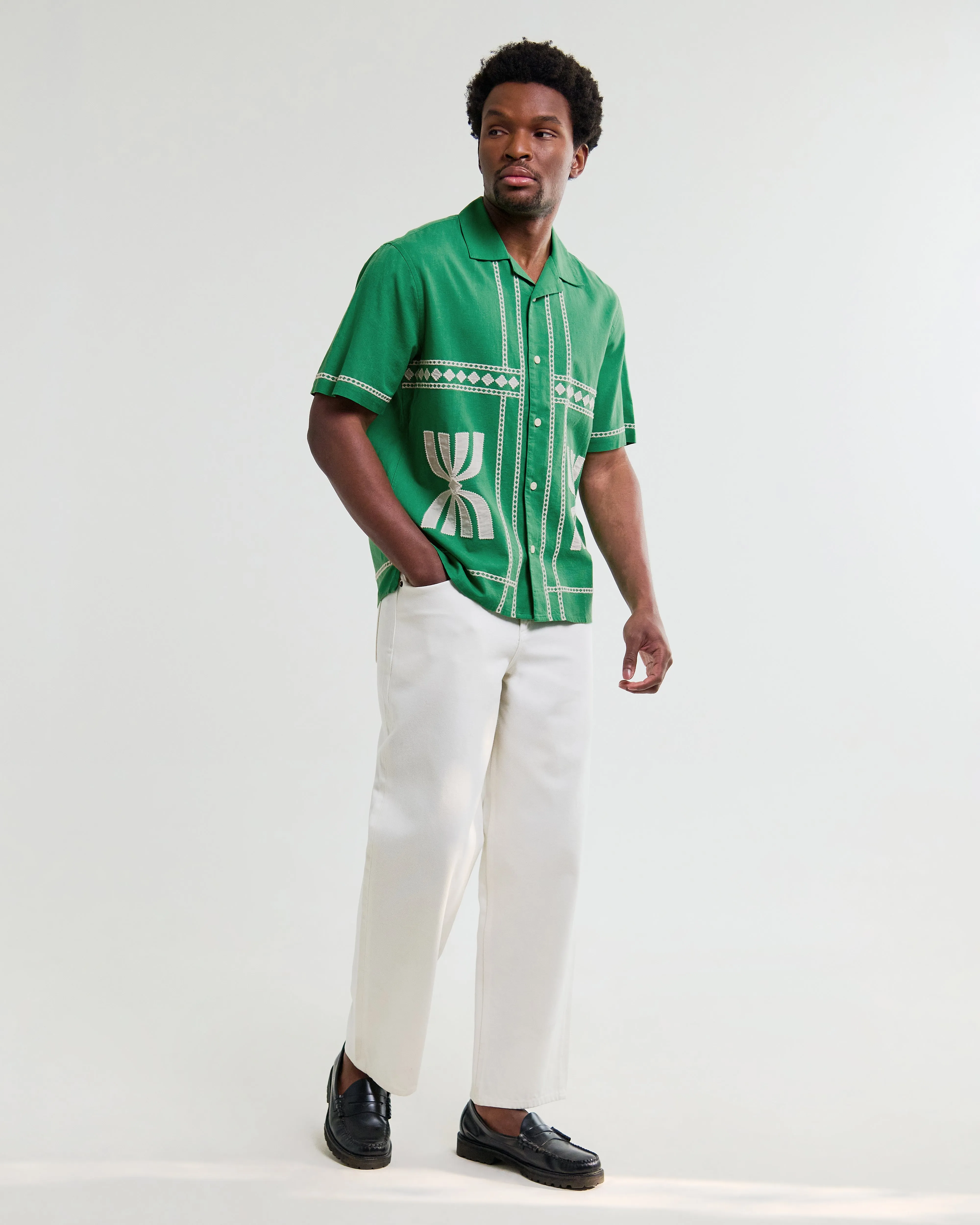 Didcot - Green And White Border Applique Short-Sleeve Shirt sold by Wax London product image thumbnail 4