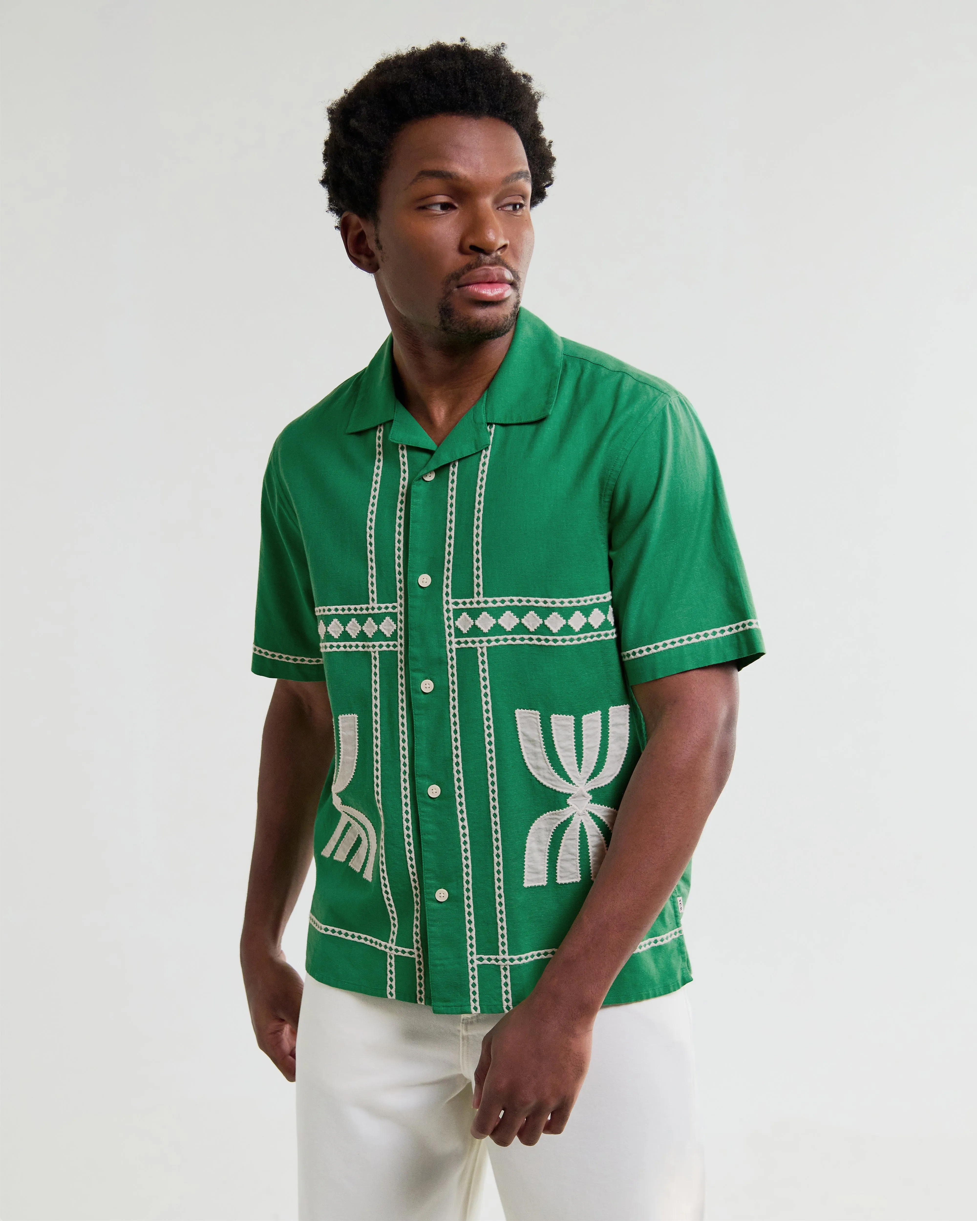Didcot - Green And White Border Applique Short-Sleeve Shirt sold by Wax London product image thumbnail 2