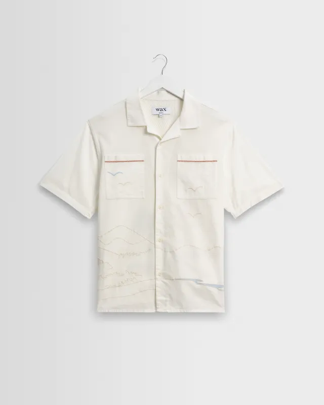 Didcot - Ecru Summer Applique Short-Sleeve Shirt made by Wax London