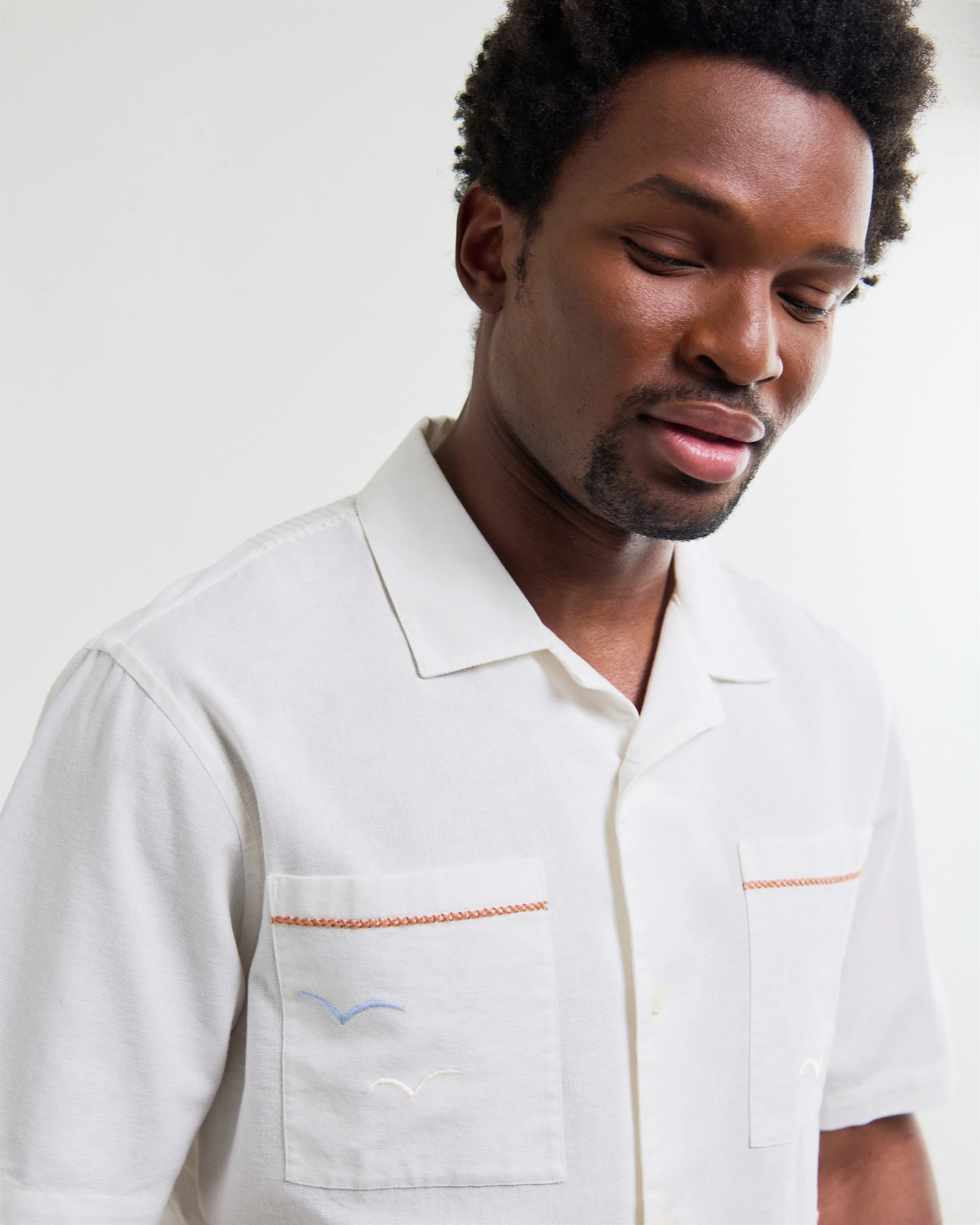 Didcot - Ecru Summer Applique Short-Sleeve Shirt sold by Wax London product image thumbnail 4