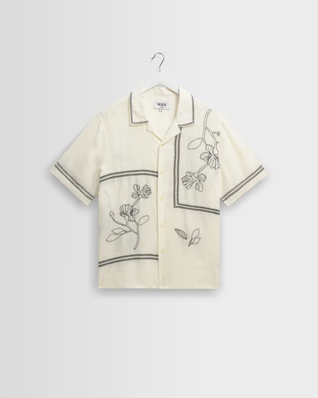 Didcot - Ecru And Navy Grid Flower Short-Sleeve Shirt made by Wax London