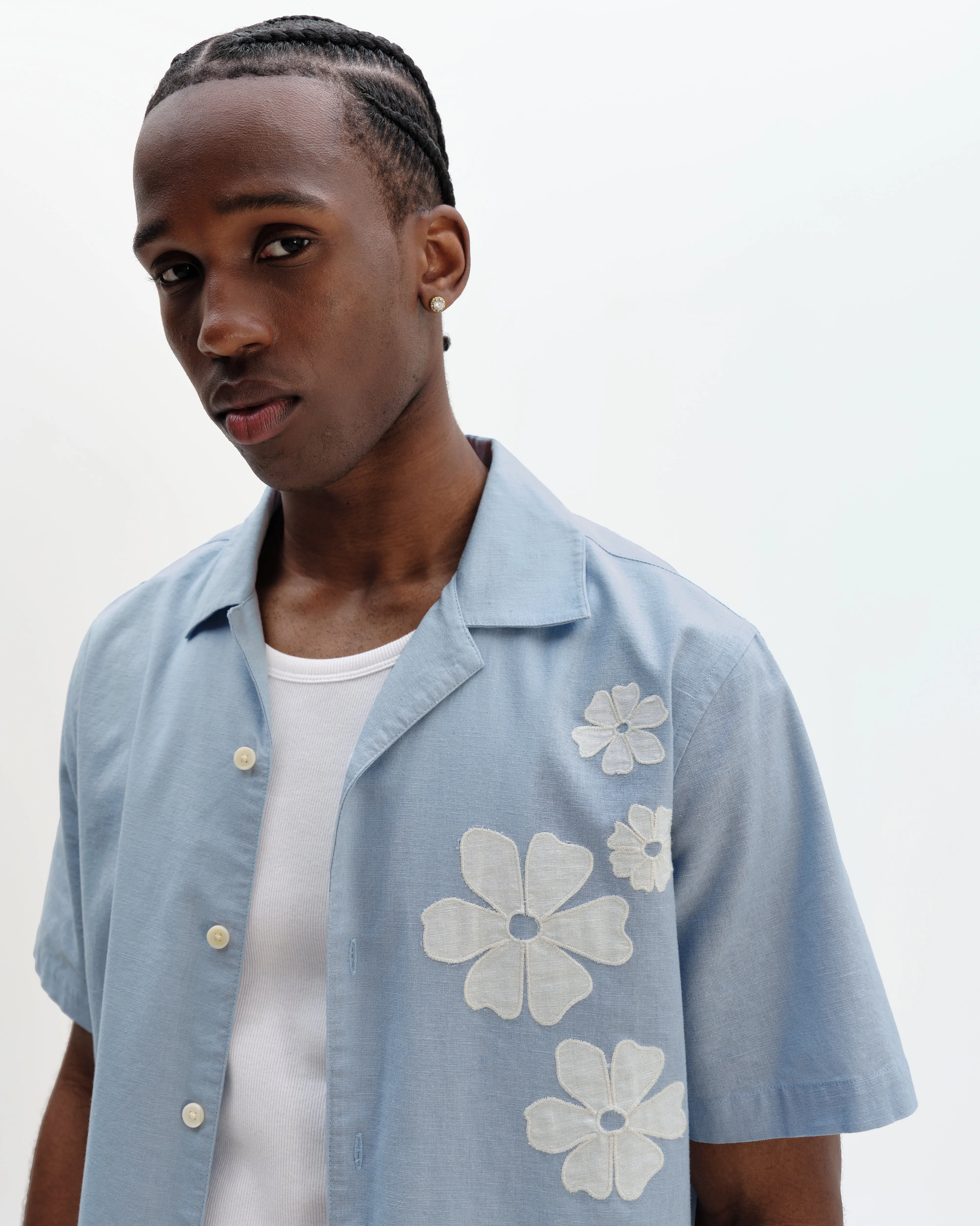 Didcot - Blue And Ecru Floral Applique Short-Sleeve Shirt sold by Wax London product image thumbnail 3