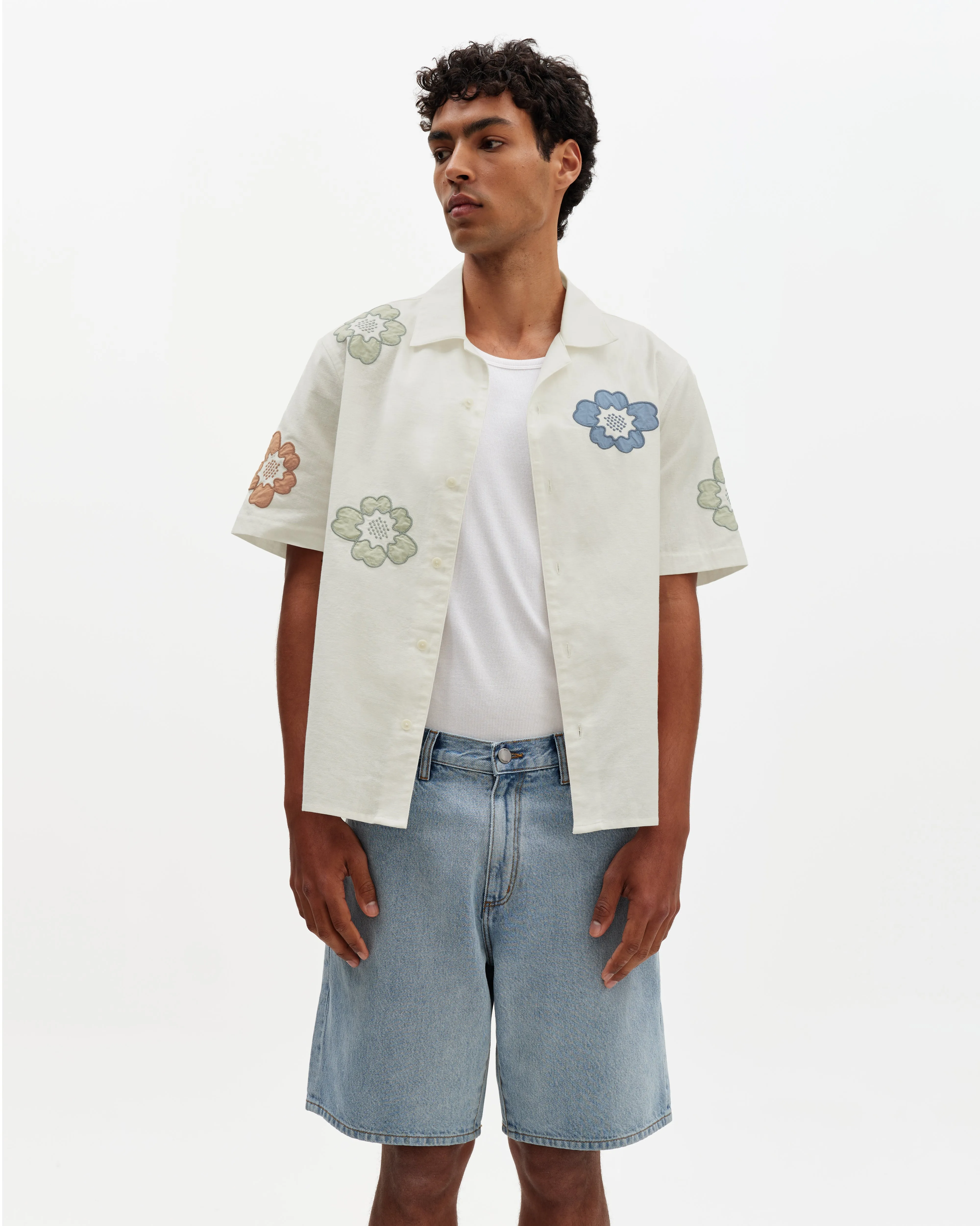 Didcot - Ecru And Multicolour Floral Applique Short-Sleeve Shirt sold by Wax London product image thumbnail 2