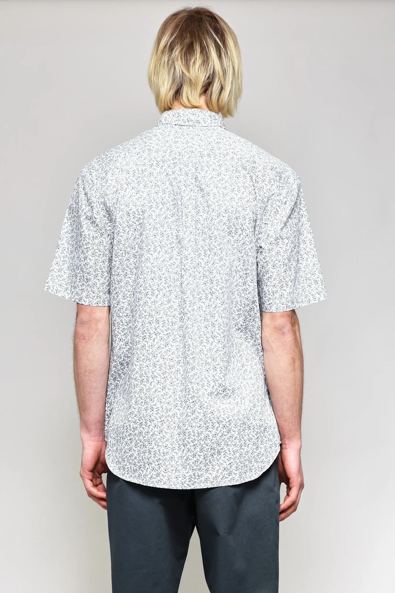 NS1191-71 Japanese Daffodil Print in White and Blue sold by National Standards product image thumbnail 3