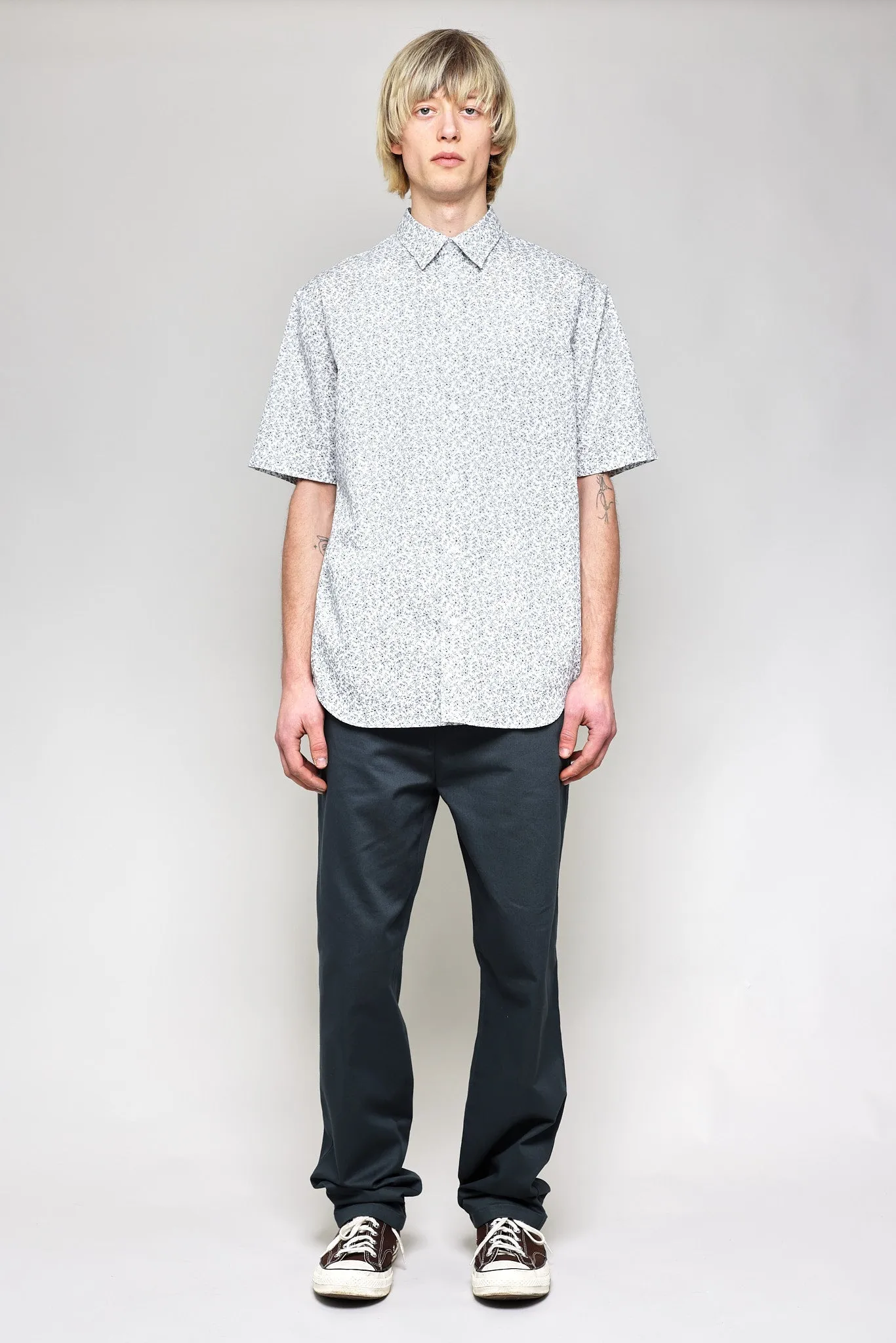 NS1191-71 Japanese Daffodil Print in White and Blue sold by National Standards product image thumbnail 5