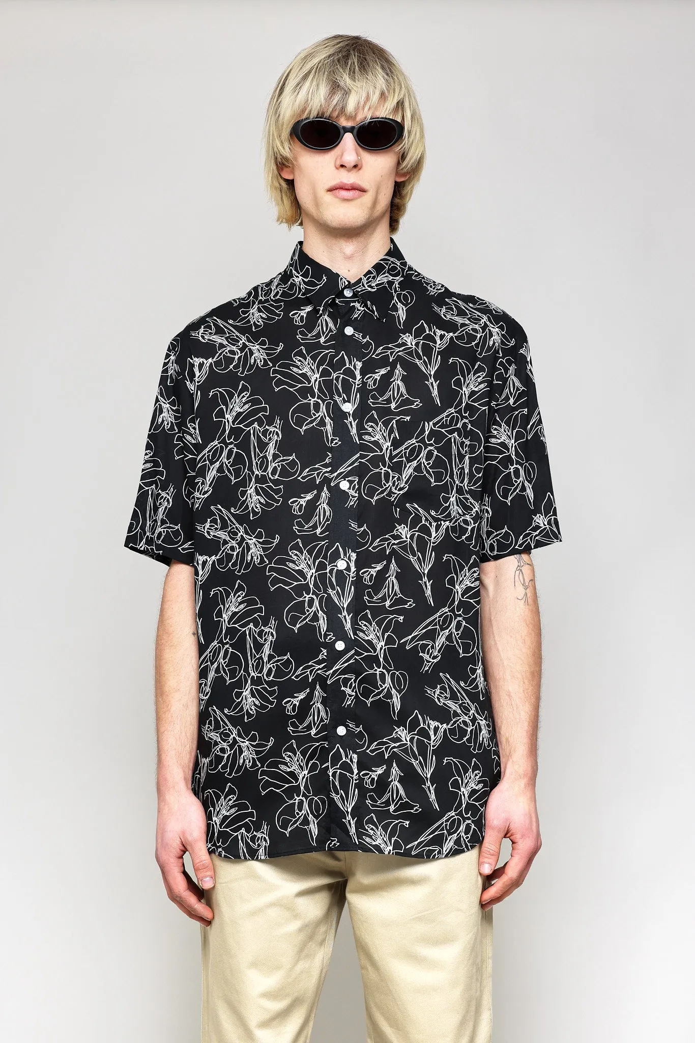 NS1191-64 Japanese Hand Drawn Floral Print in Black sold by National Standards product image thumbnail 2