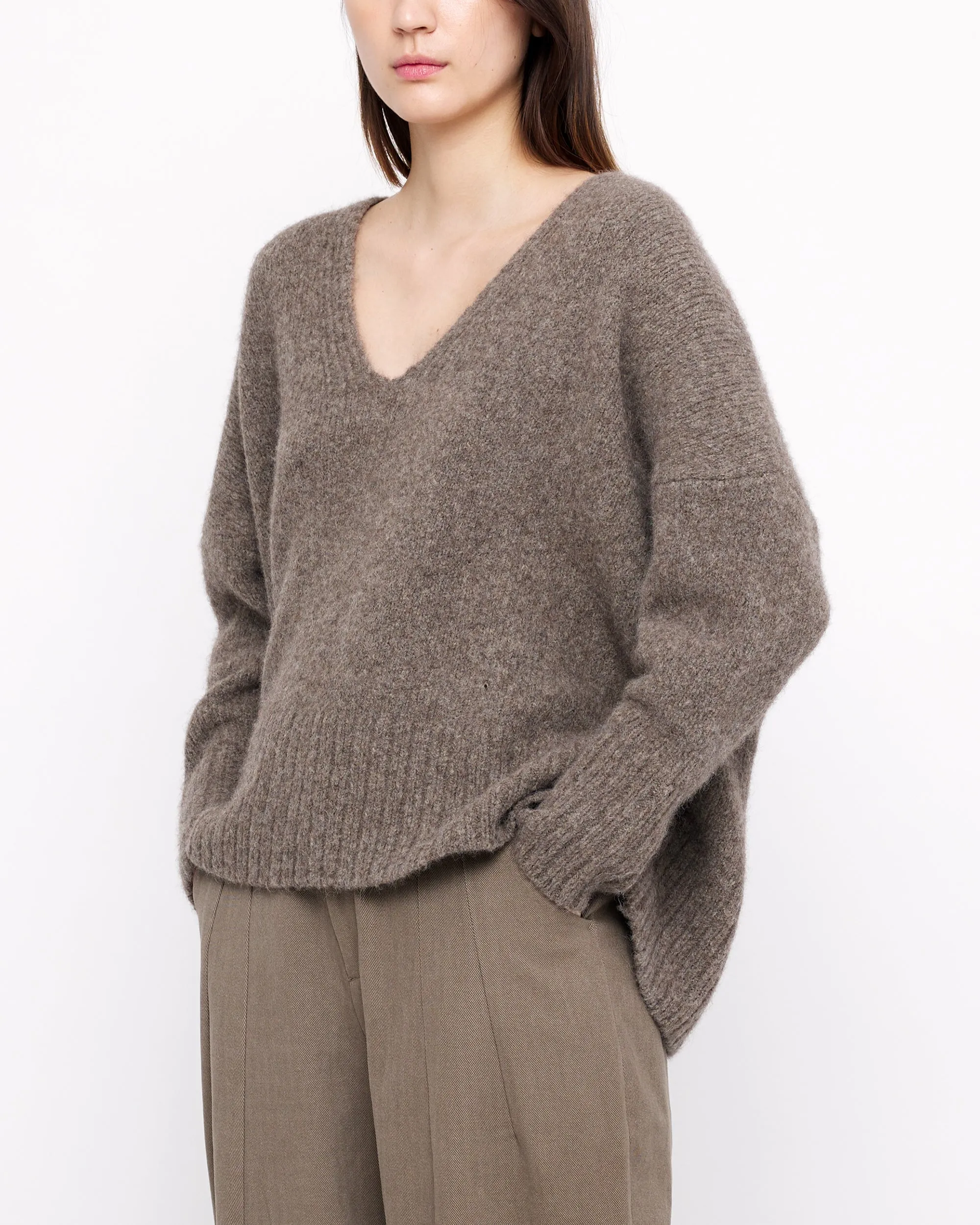 Chunky V-Neck - FW24 - Umber sold by 7115 by Szeki product image thumbnail 2