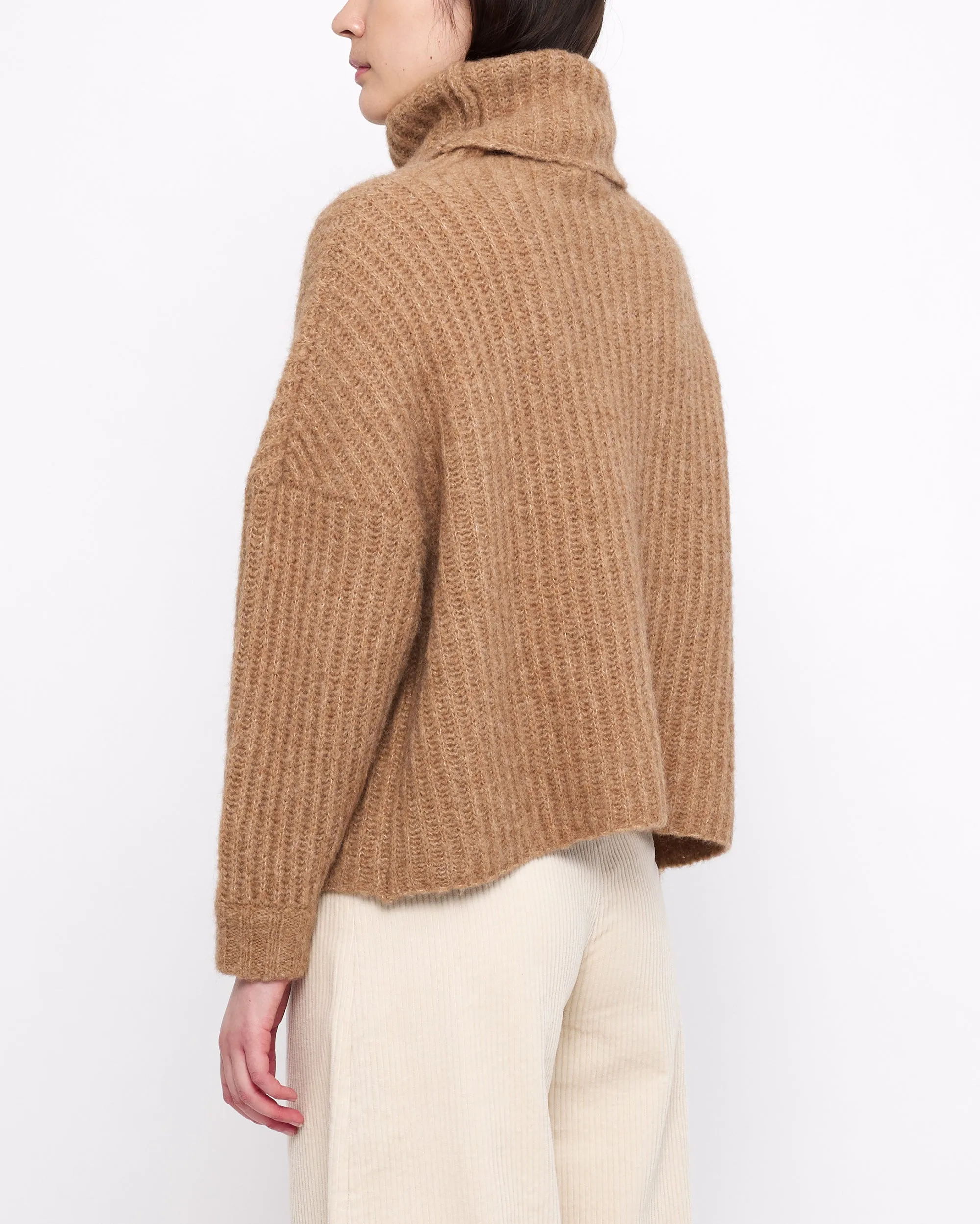 Chunky Turtleneck - FW24 - Camel sold by 7115 by Szeki product image thumbnail 3