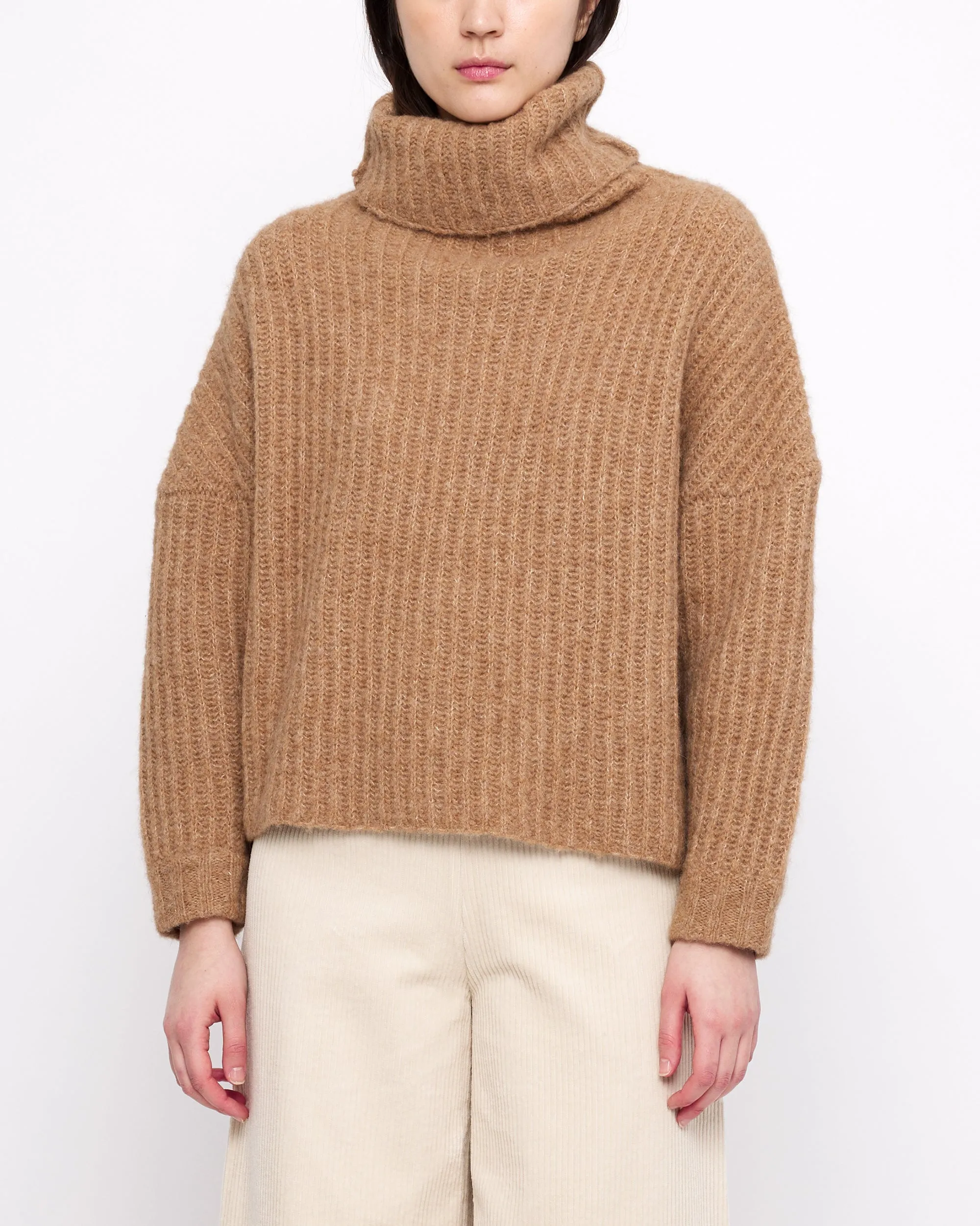 Chunky Turtleneck - FW24 - Camel sold by 7115 by Szeki product image thumbnail 4
