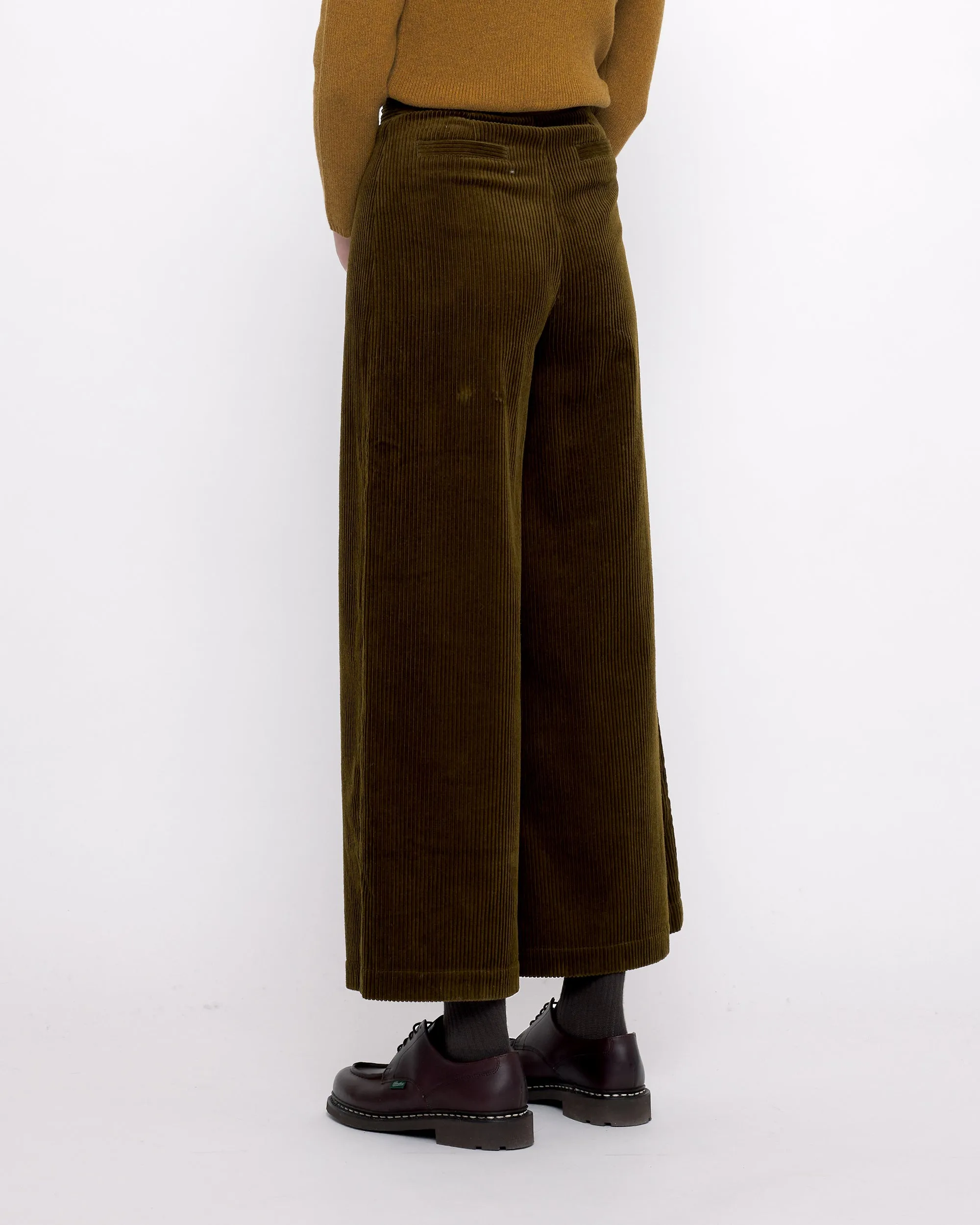 Classic Wide-Legged Trouser - Corduroy Edition - FW24 - Dark Kelp sold by 7115 by Szeki product image thumbnail 4