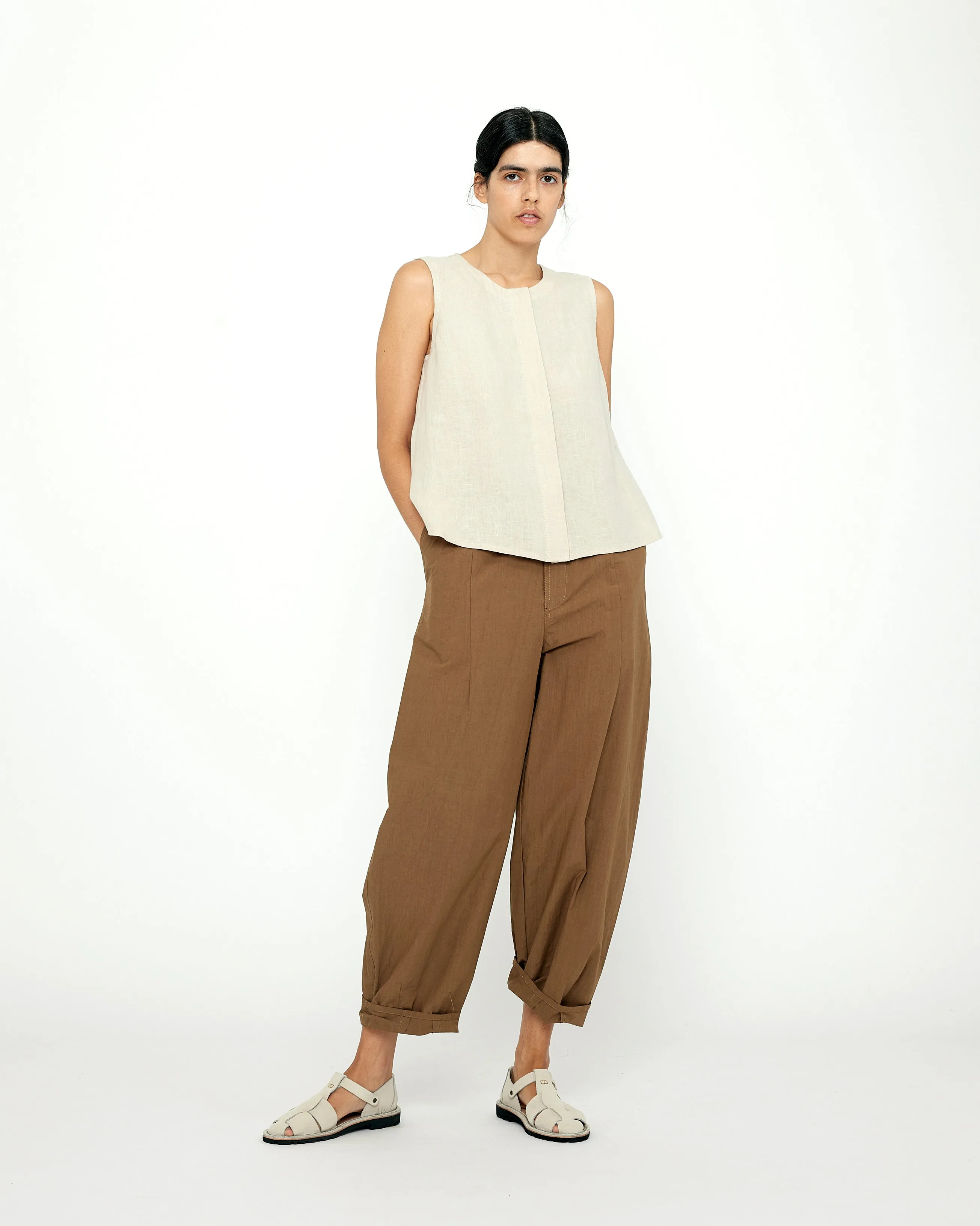 Papery Elastic Lantern Trouser - SS24 - Brown sold by 7115 by Szeki product image thumbnail 5